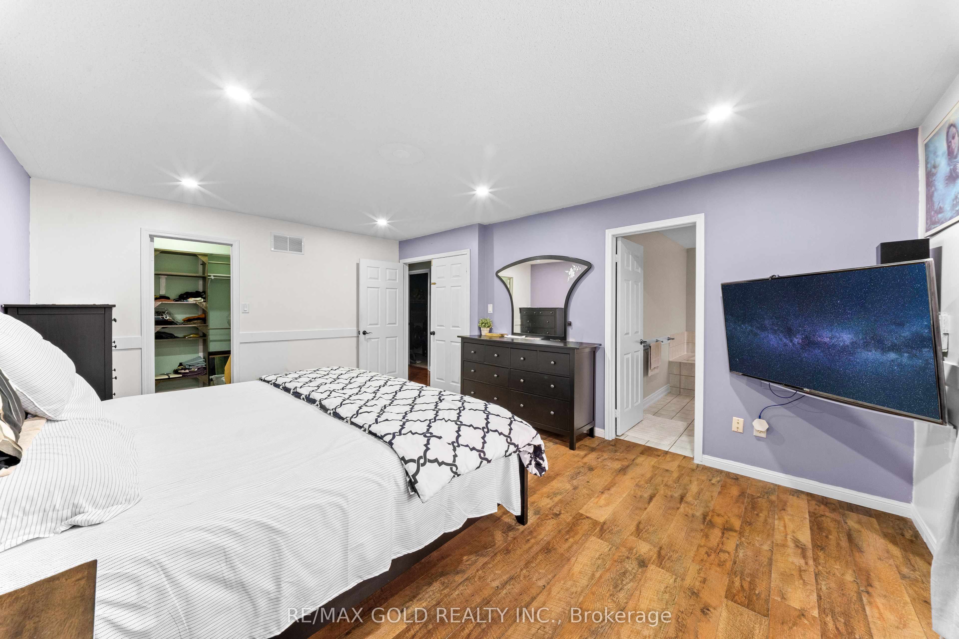 28 Latania Boulevard Property Photo 22