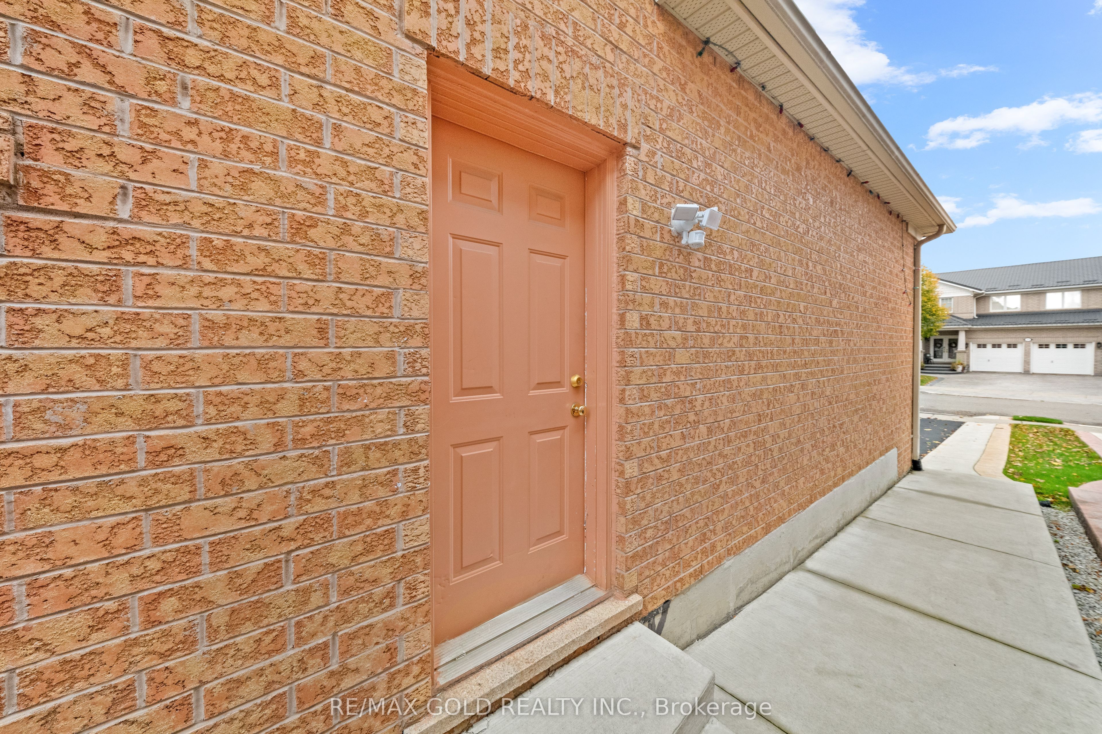 28 Latania Boulevard Property Photo 31