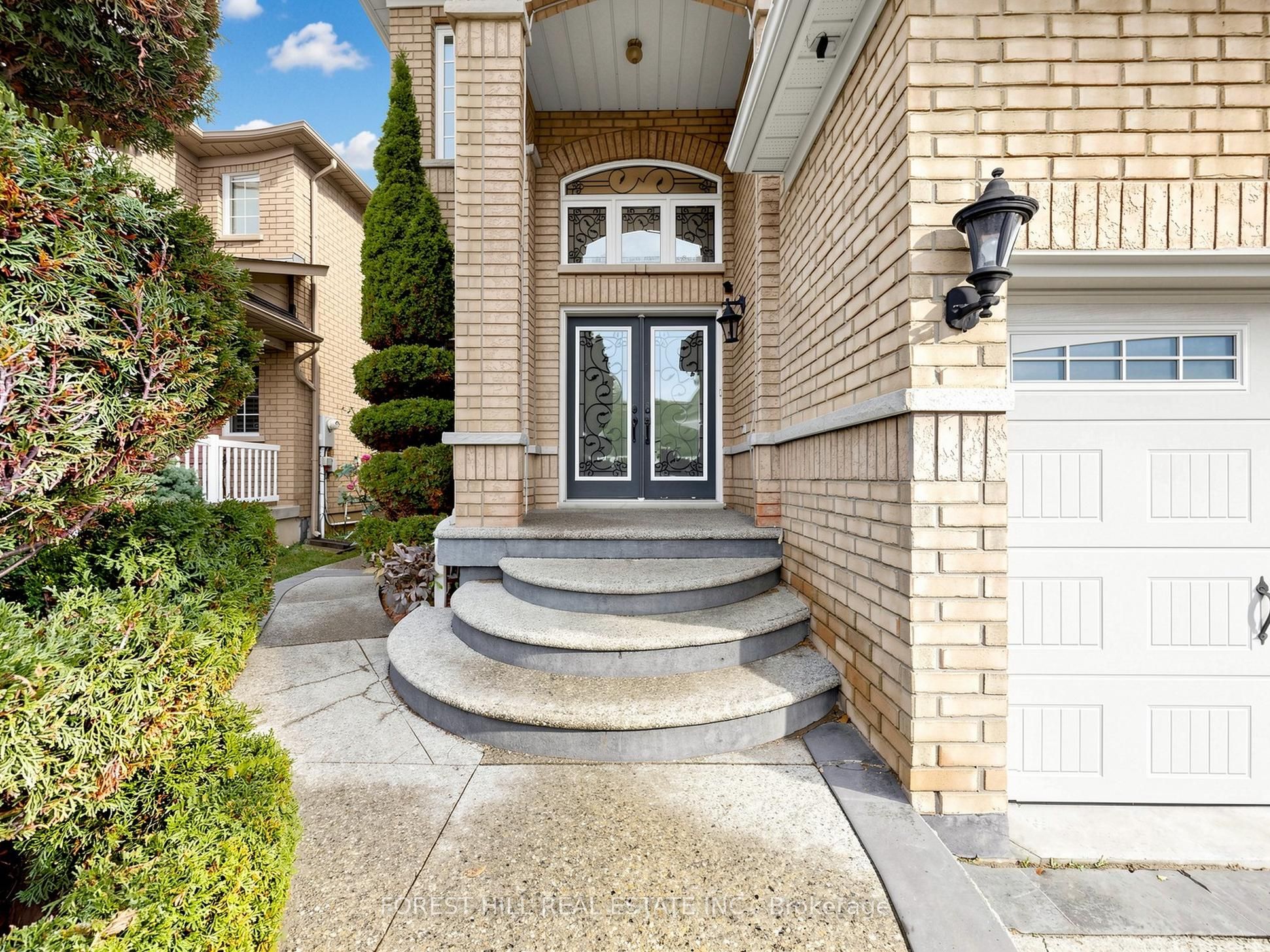 3473 Aquinas Avenue Property Photo 2