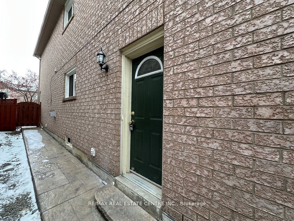5418 Loonlake Avenue Bsmt Property Photo 3