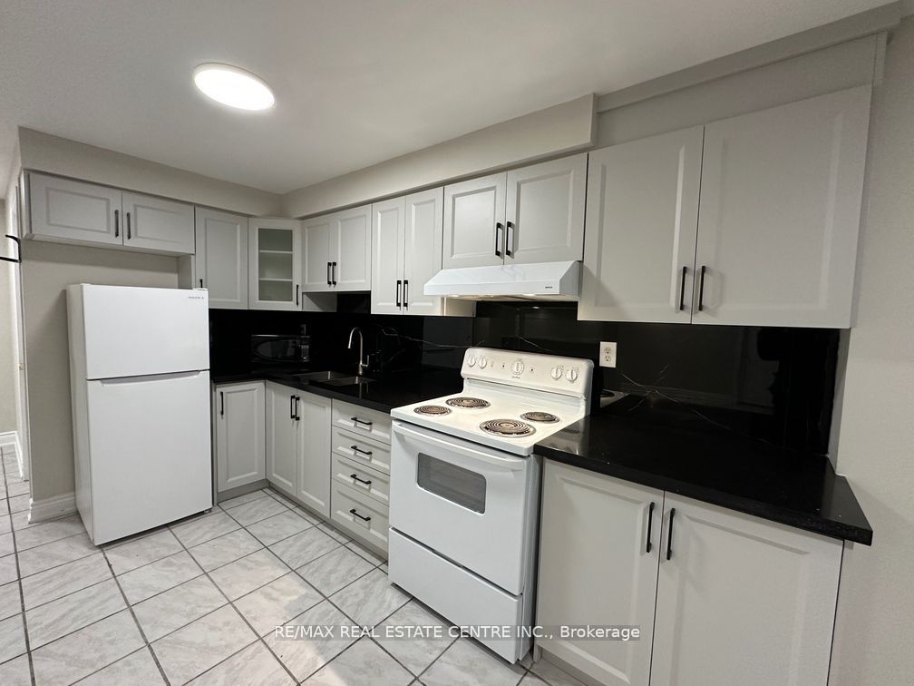 5418 Loonlake Avenue Bsmt Property Photo 10