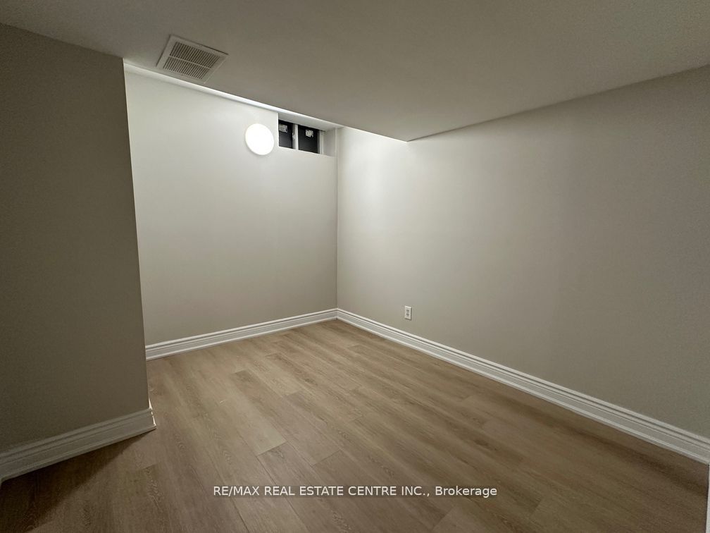 5418 Loonlake Avenue Bsmt Property Photo 14