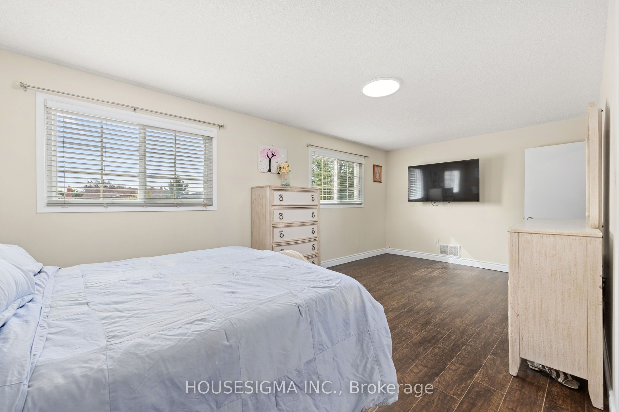 32 Ballycastle Crescent Property Photo 32
