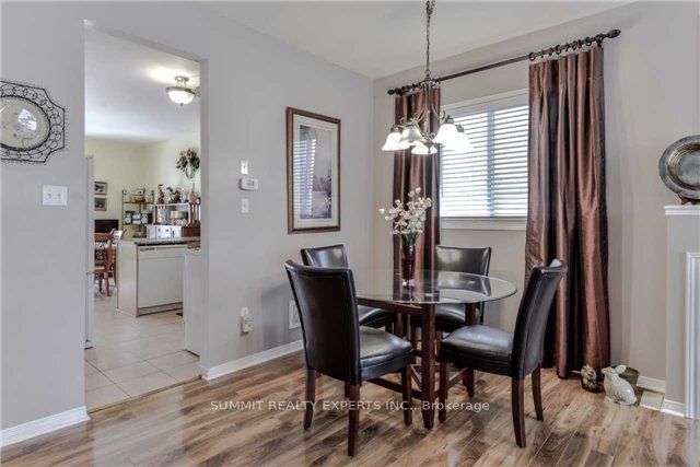 23 Bissell Drive N Property Photo 6