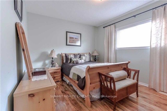 23 Bissell Drive N Property Photo 13