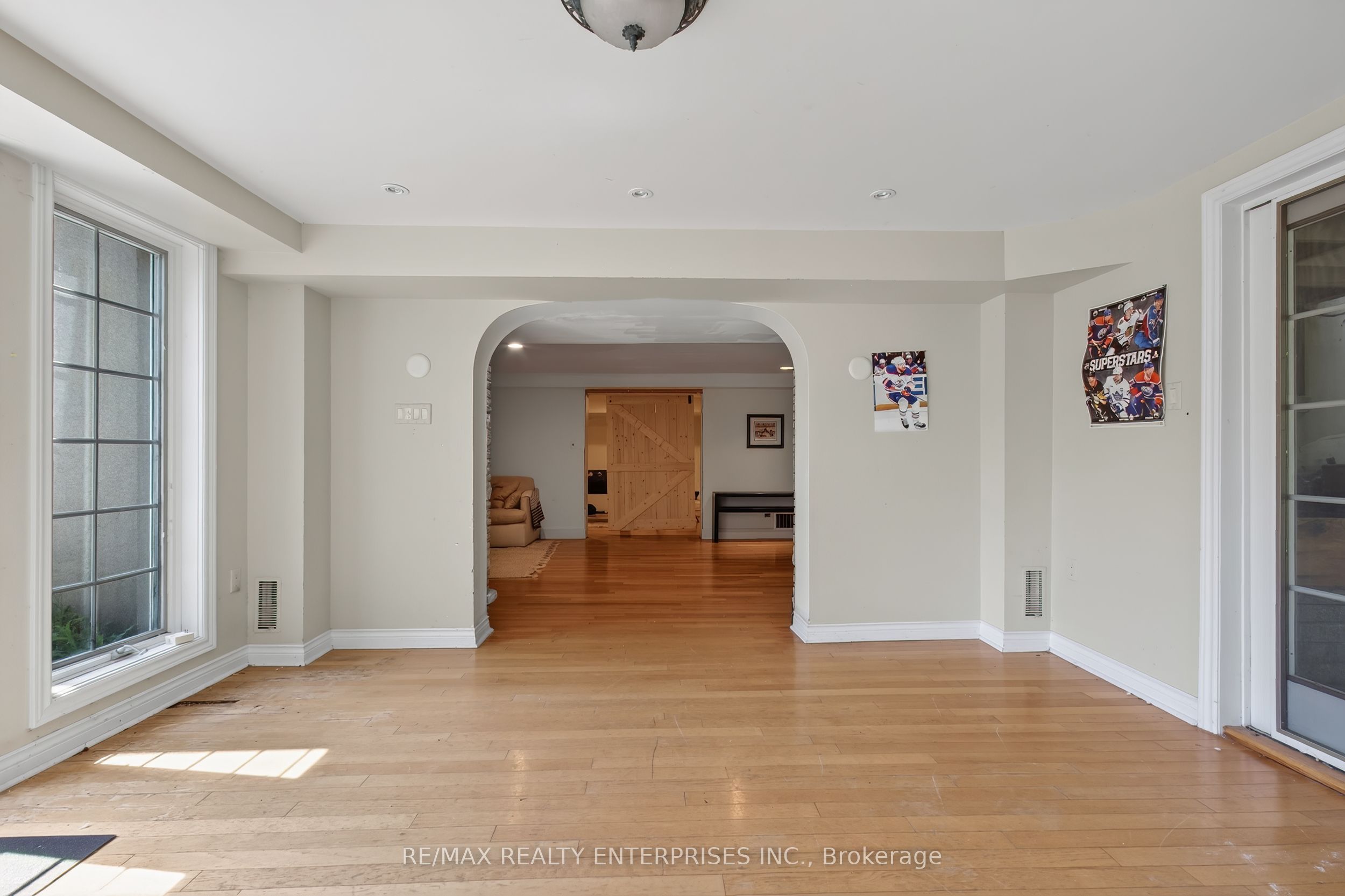 551 Cochise Crescent Property Photo 28