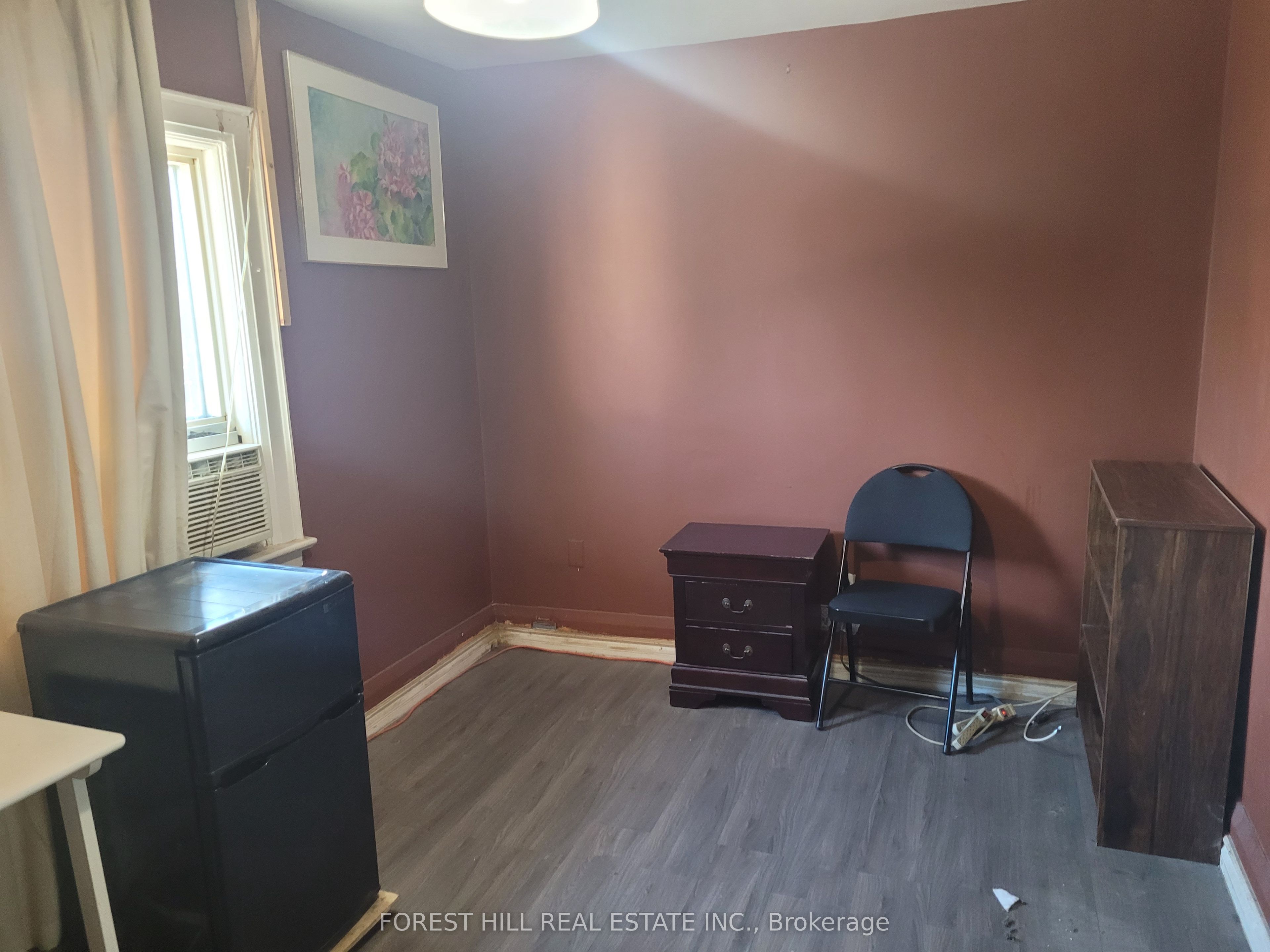 666 Jane Street Property Photo 4