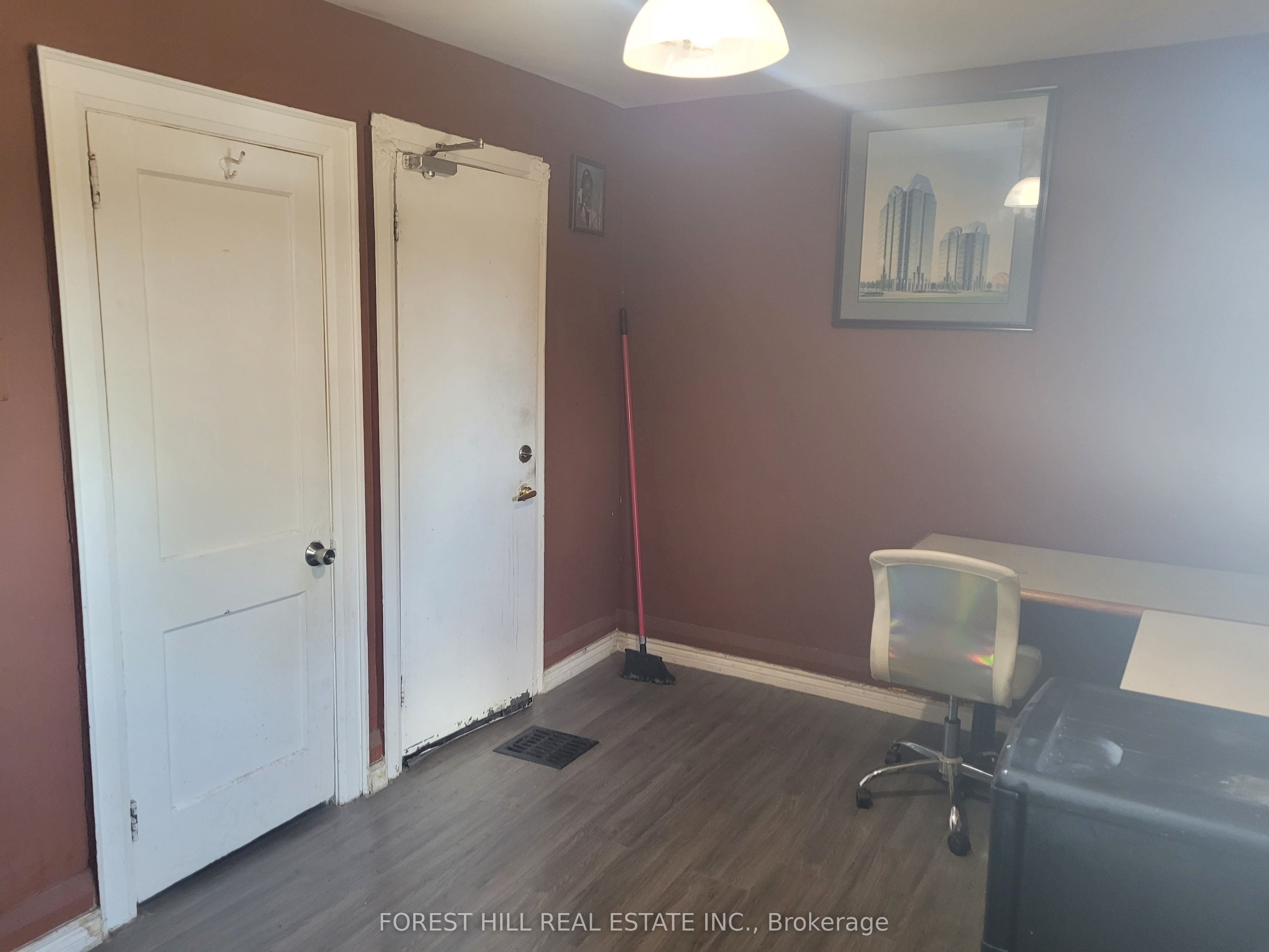 666 Jane Street Property Photo 5