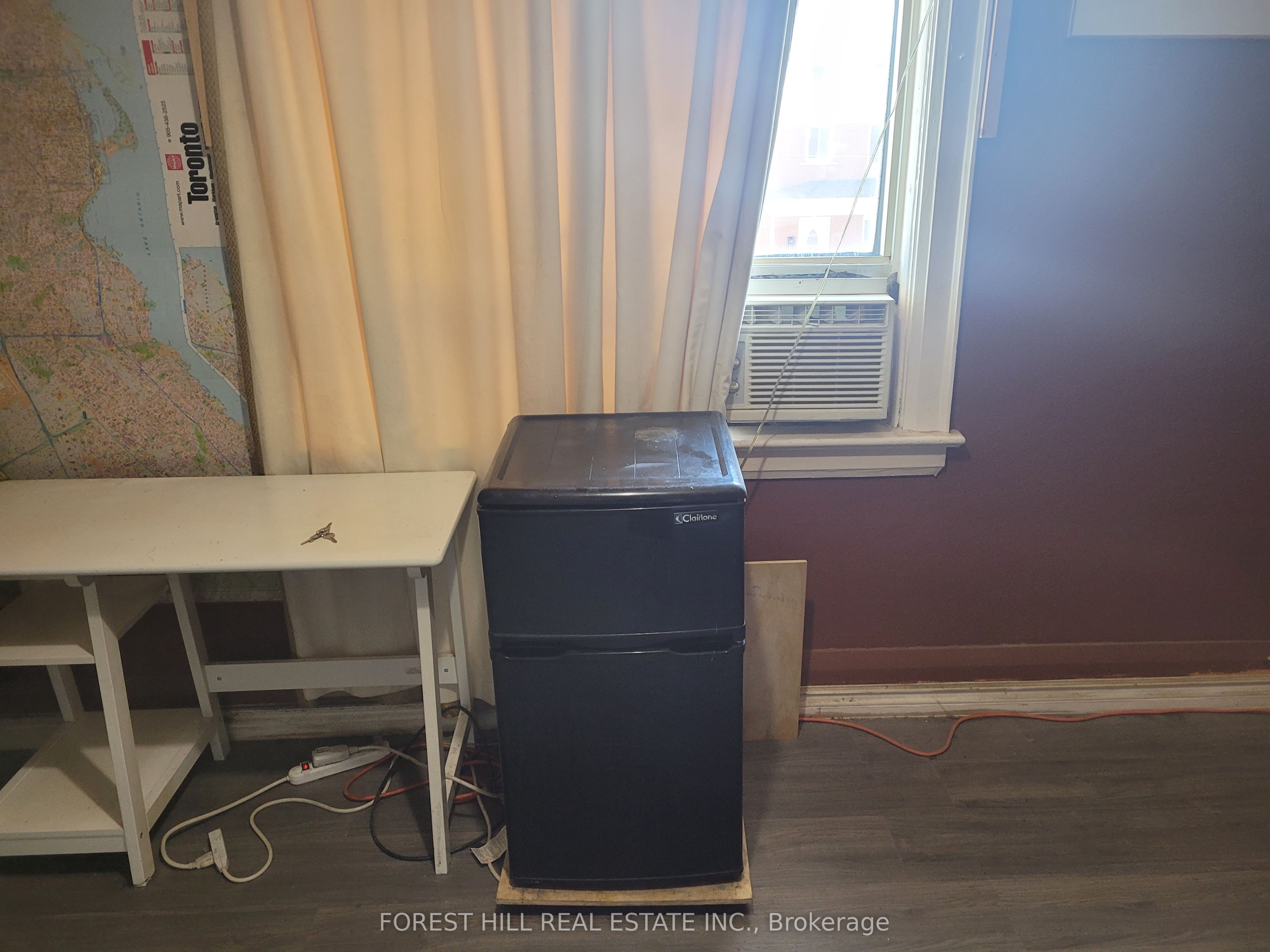 666 Jane Street Property Photo 6