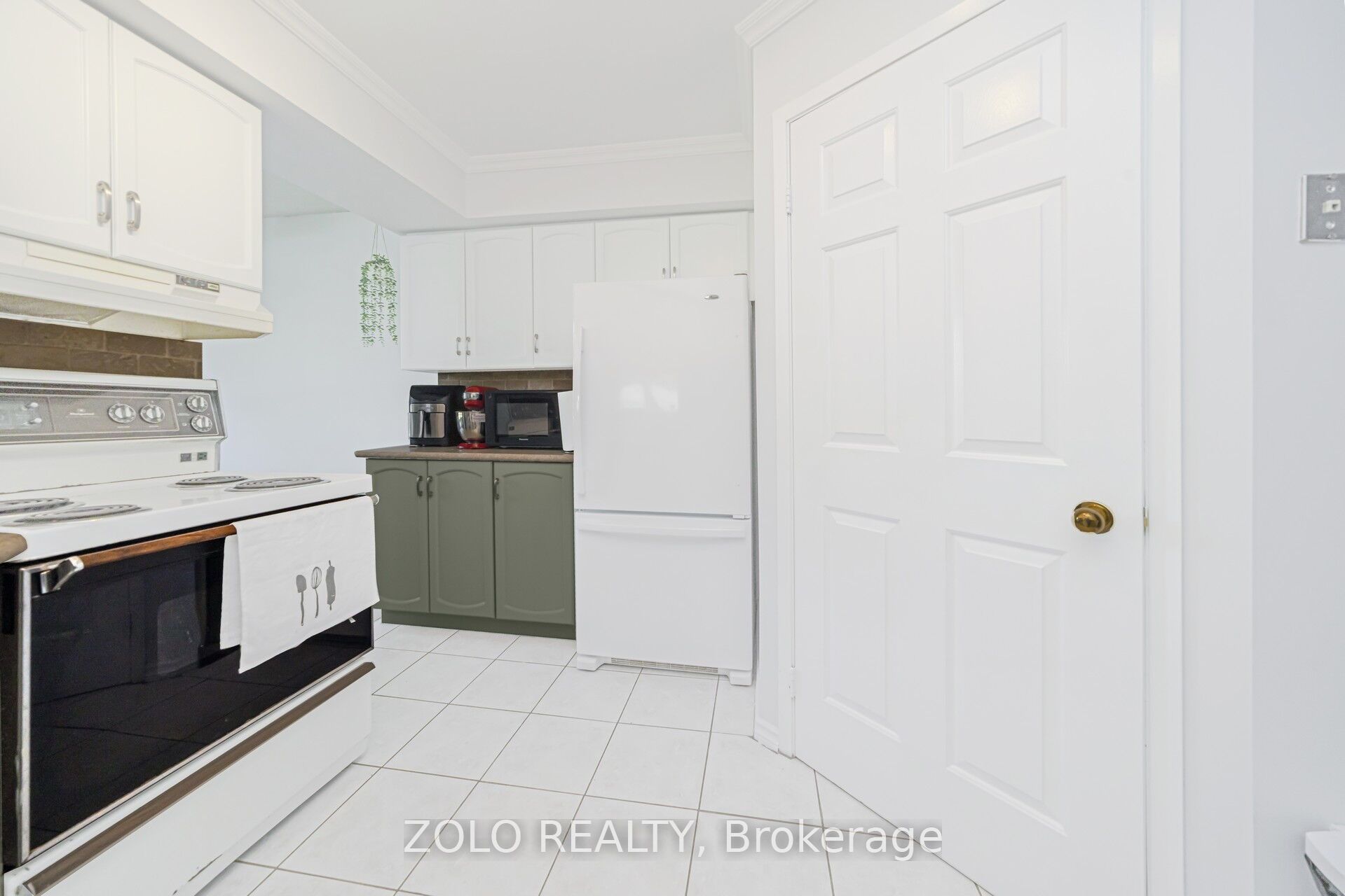 310 Mill Street S 105 Property Photo 11