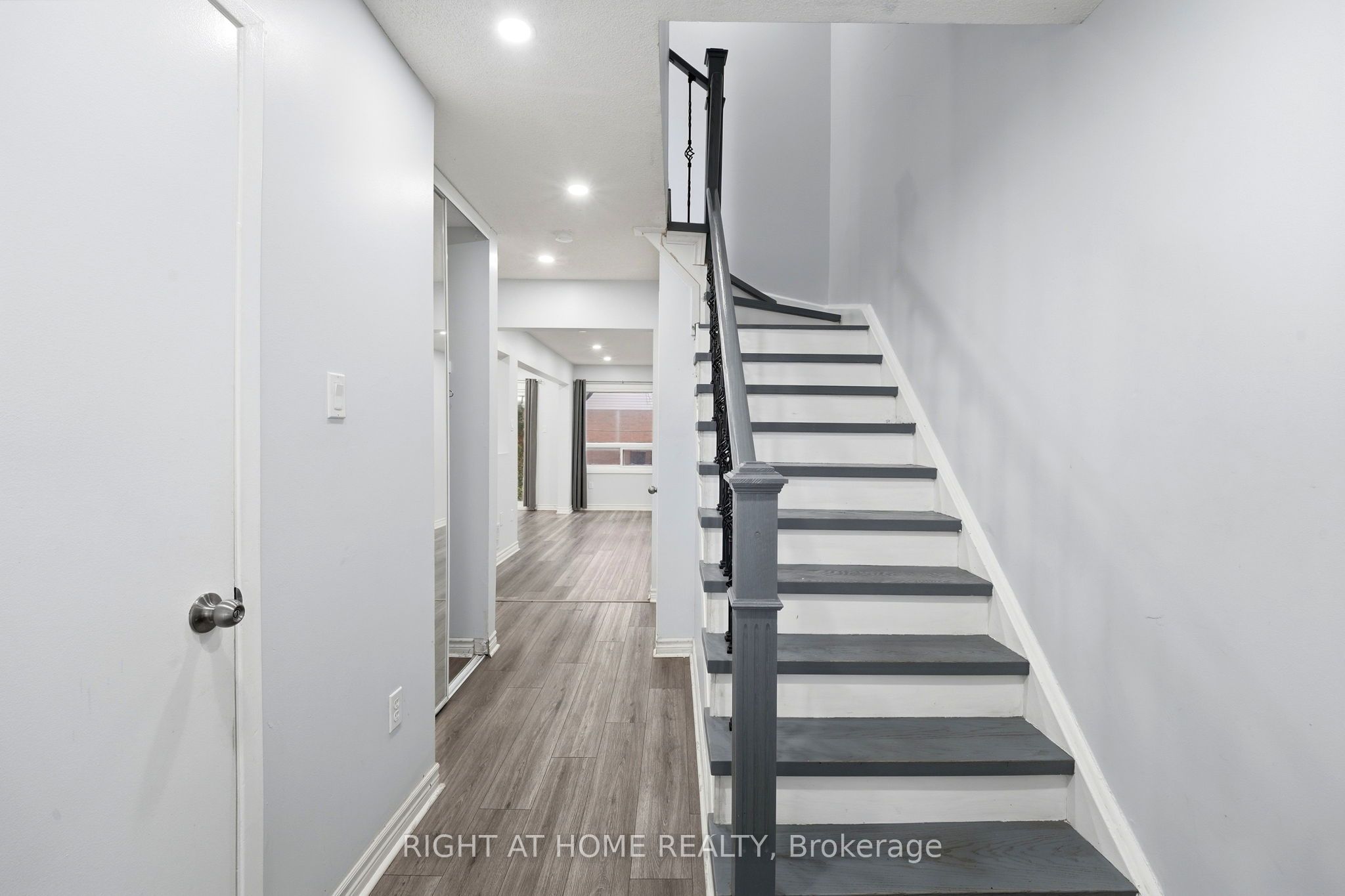 35 Chipstead Avenue 21 Property Photo 4
