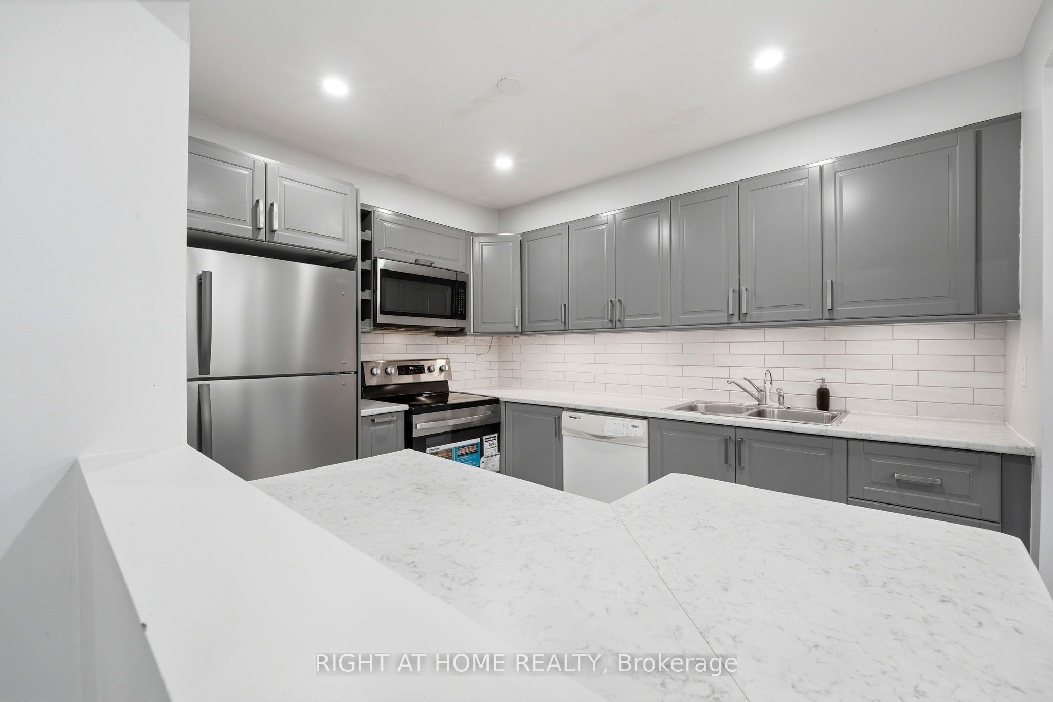 35 Chipstead Avenue 21 Property Photo 10