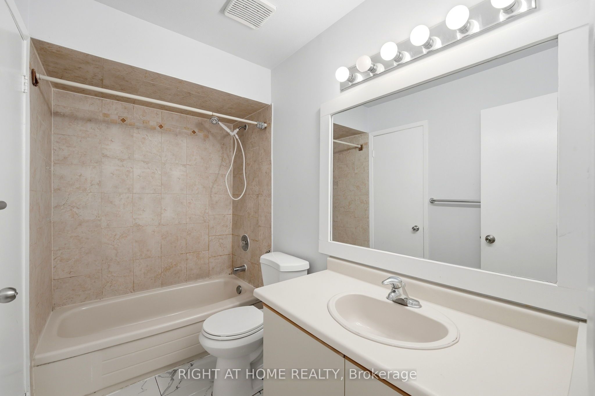35 Chipstead Avenue 21 Property Photo 20