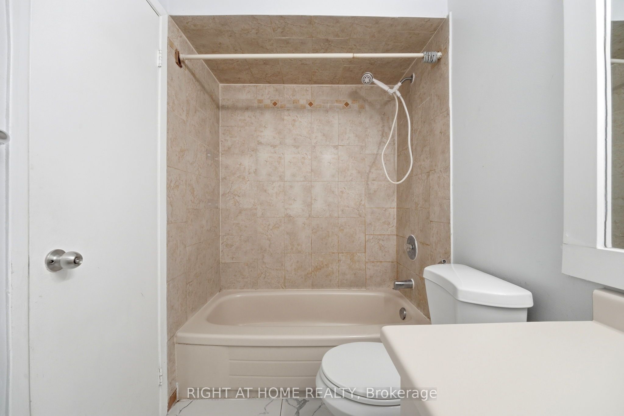 35 Chipstead Avenue 21 Property Photo 21