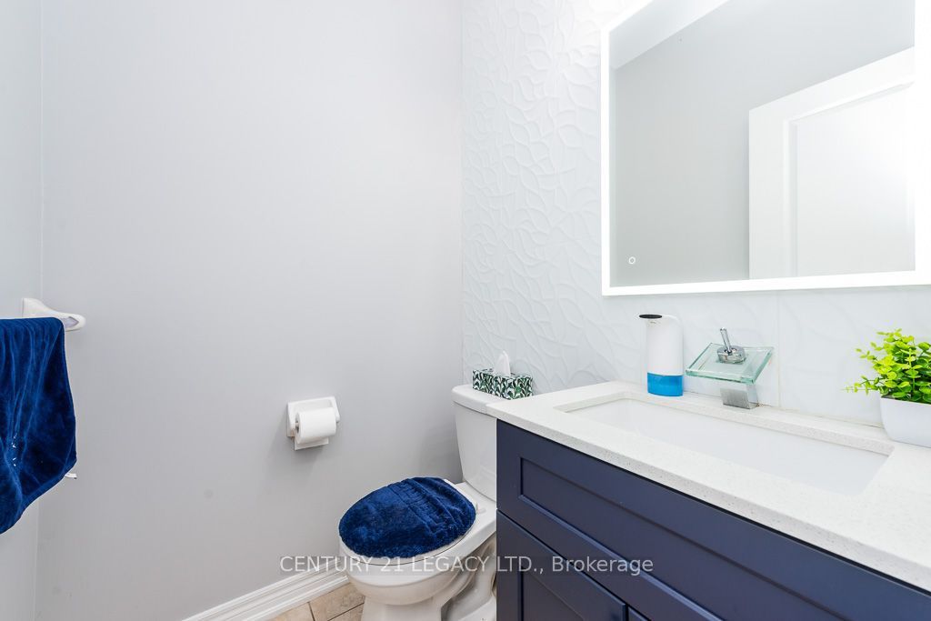 36 Monument Trail Property Photo 12
