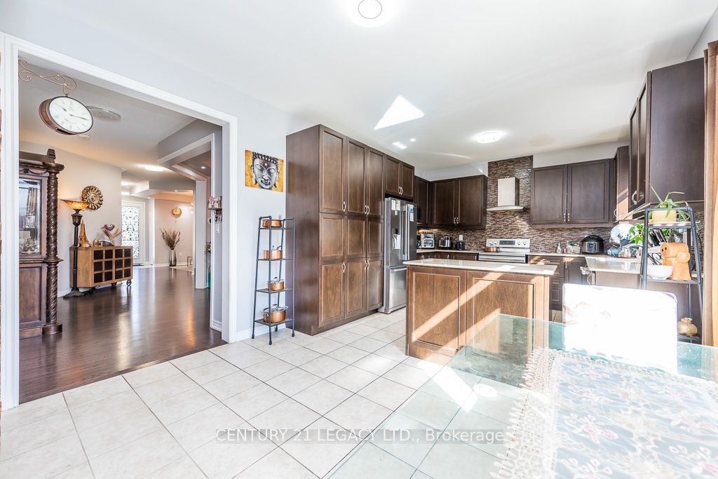36 Monument Trail Property Photo 20