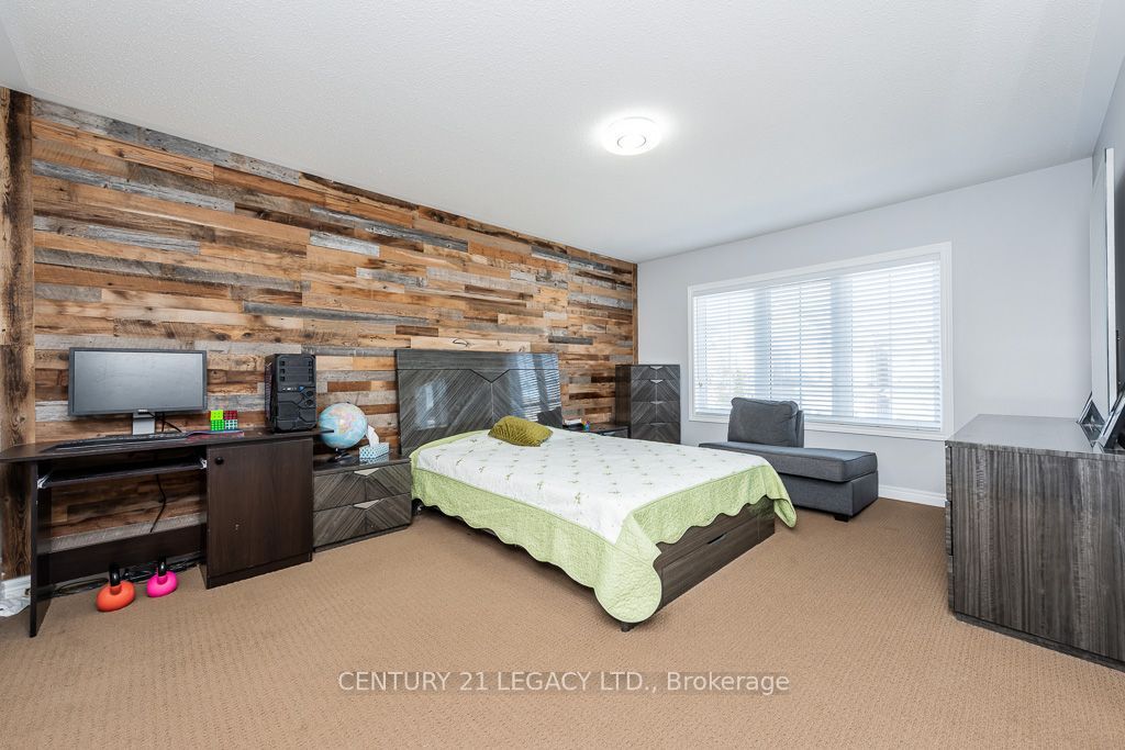 36 Monument Trail Property Photo 24