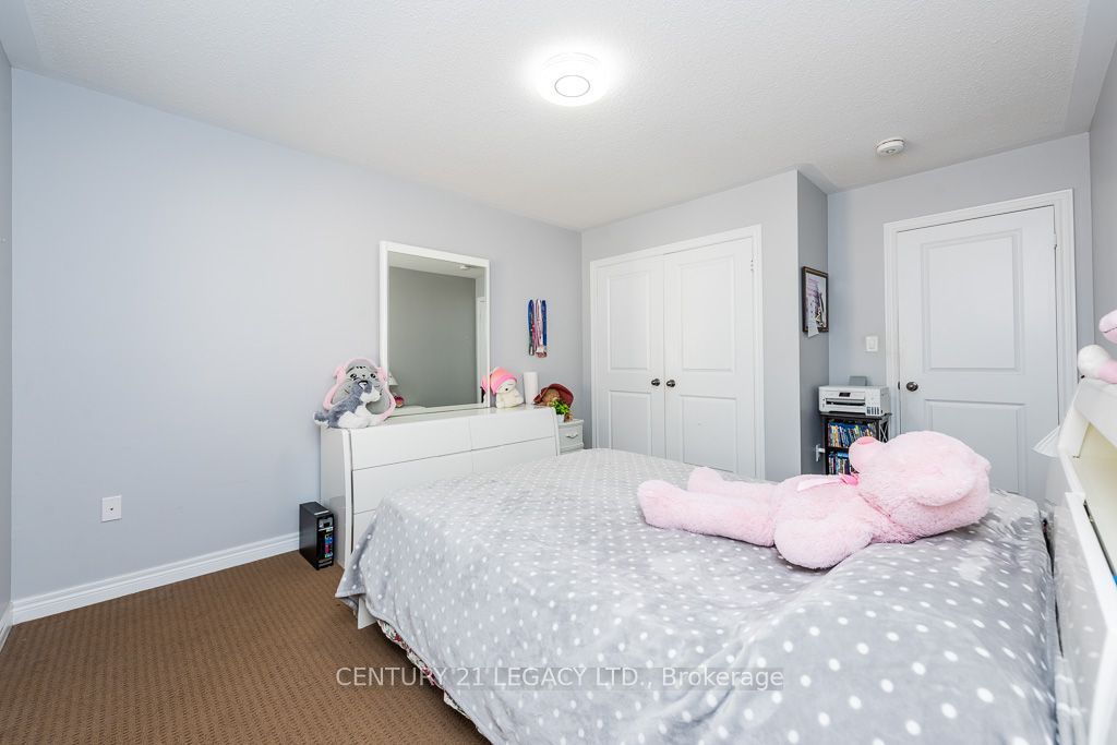 36 Monument Trail Property Photo 40