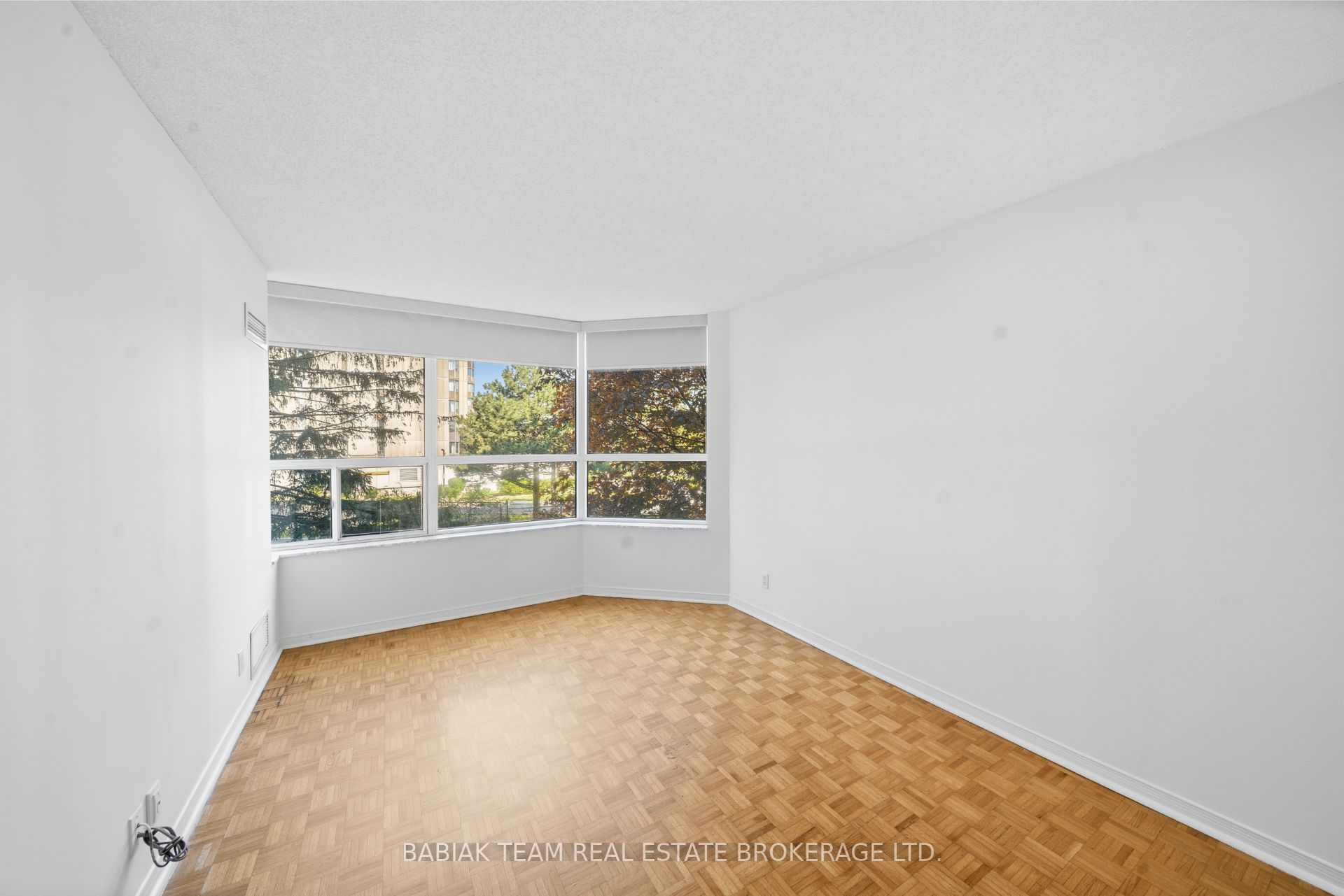 6 Humberline Drive 202 Property Photo 18