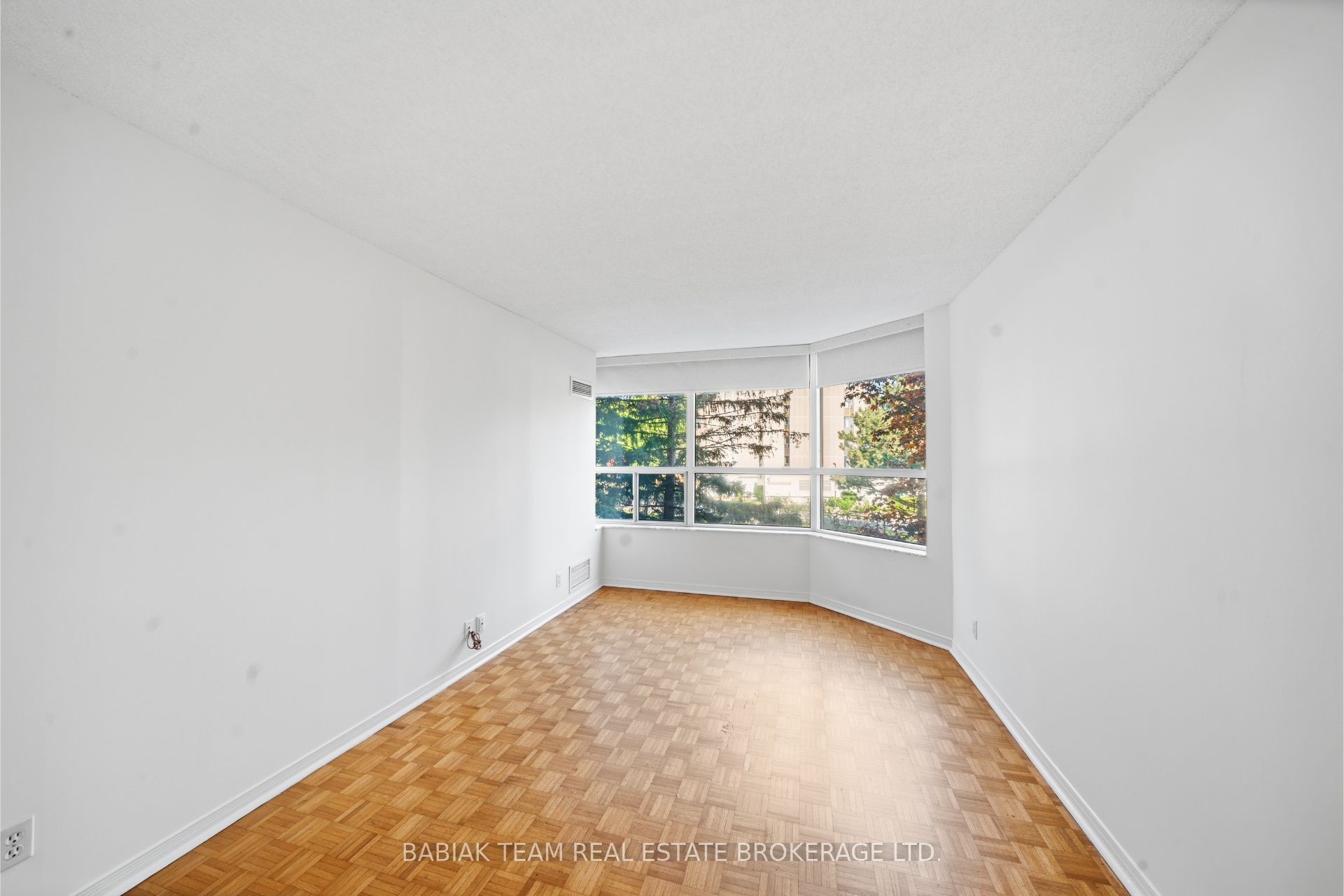 6 Humberline Drive 202 Property Photo 20