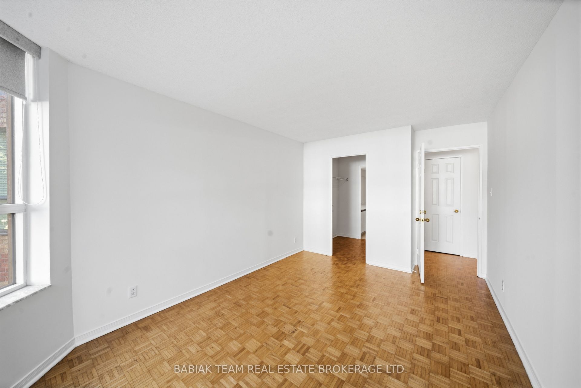 6 Humberline Drive 202 Property Photo 21