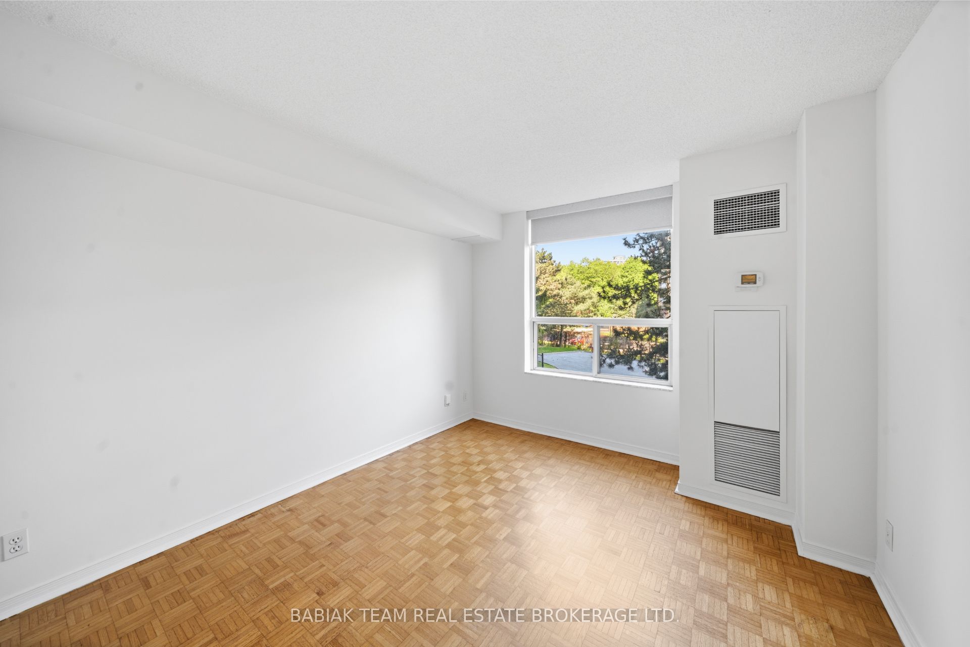 6 Humberline Drive 202 Property Photo 27