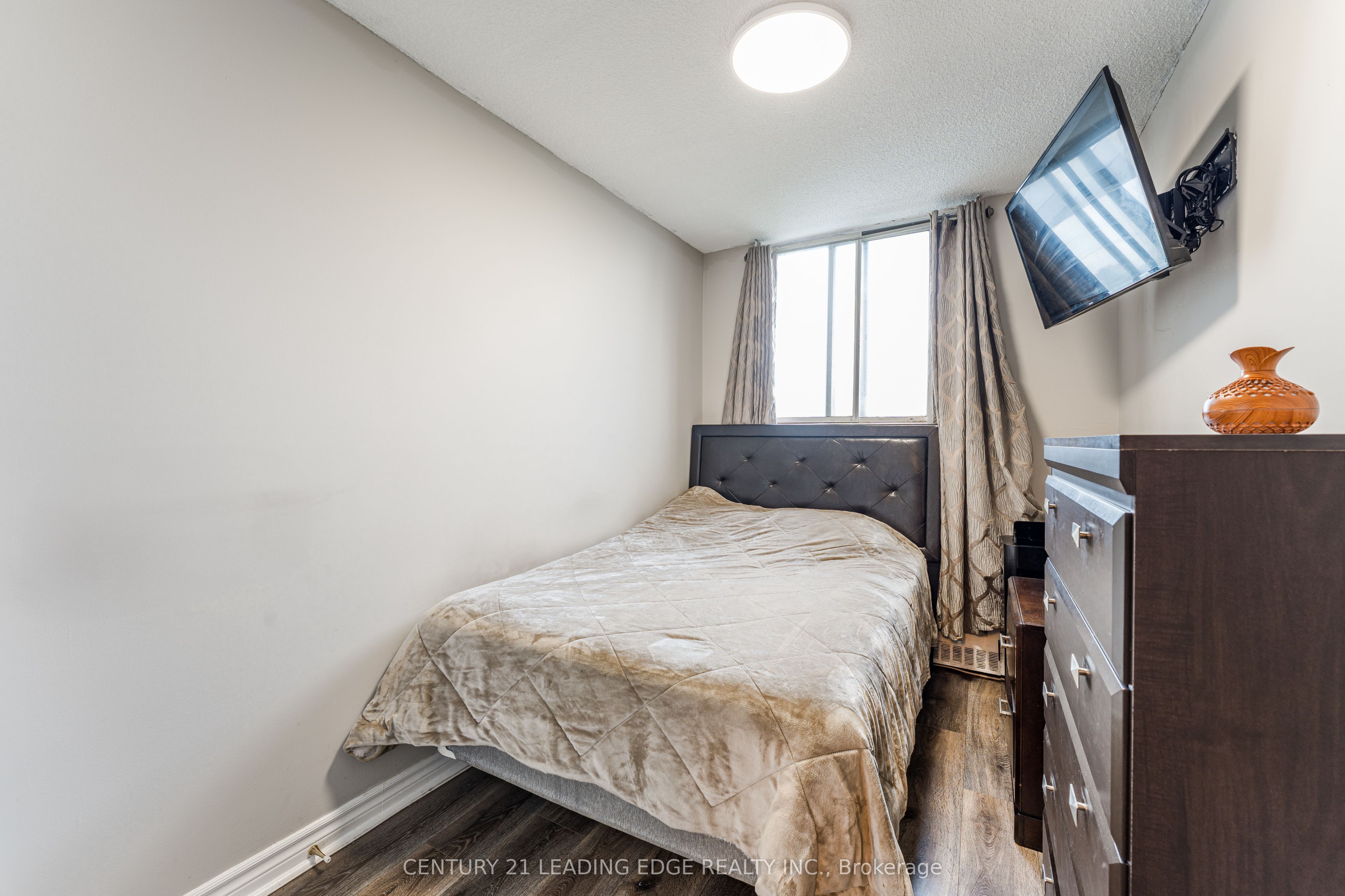 940 Caledonia Road 611 Property Photo 13