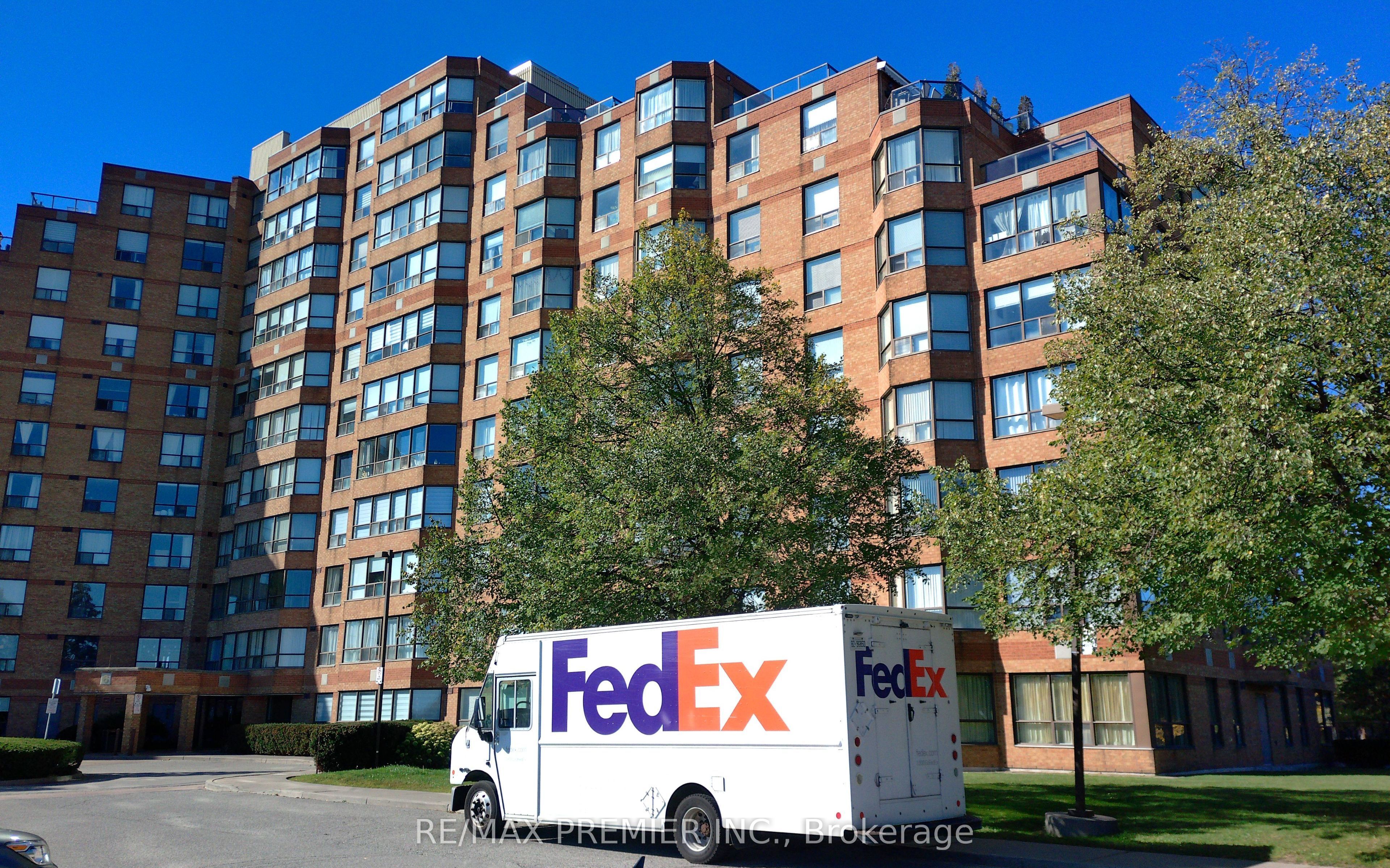 6 Humberline Drive 212 Property Photo 1