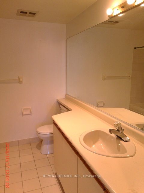 6 Humberline Drive 212 Property Photo 2