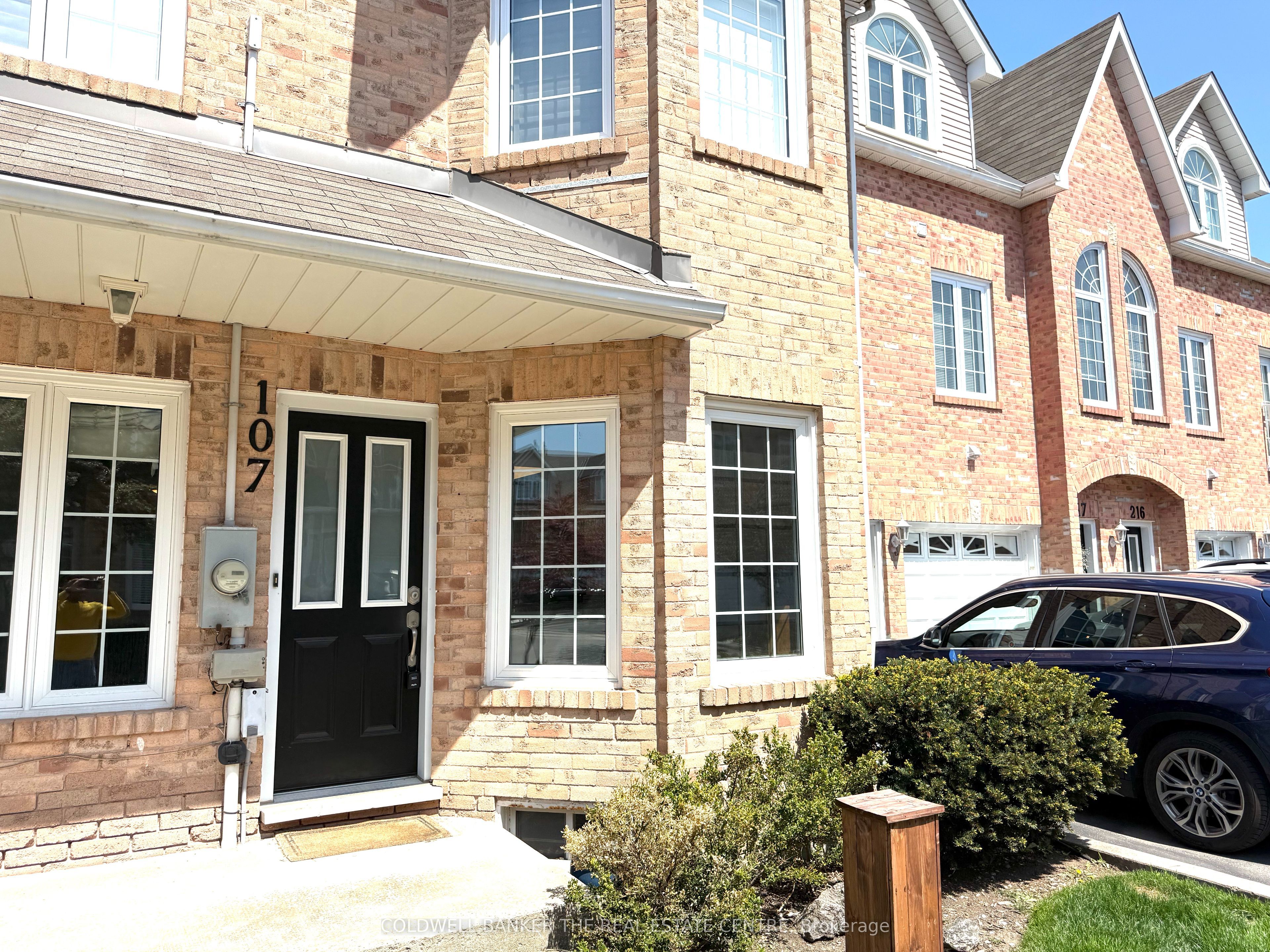 2055 Walkers Line 107 Property Photo 2