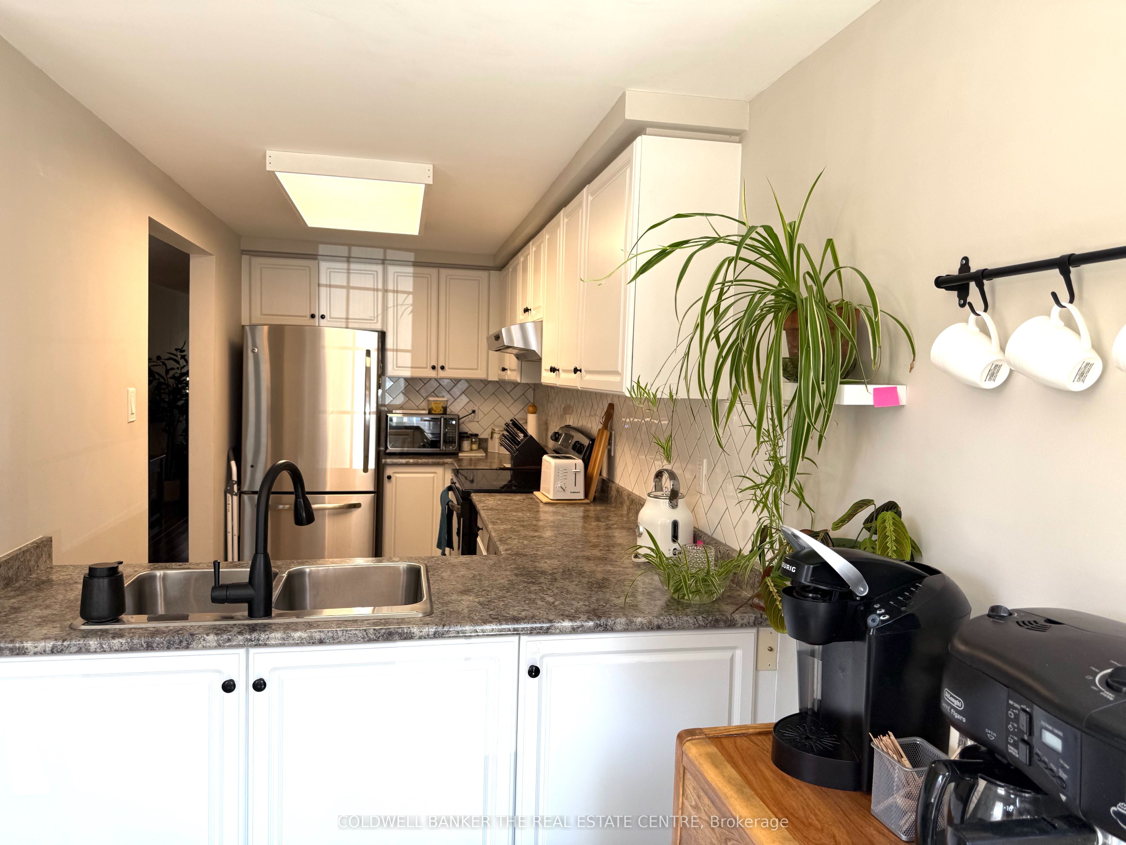 2055 Walkers Line 107 Property Photo 11