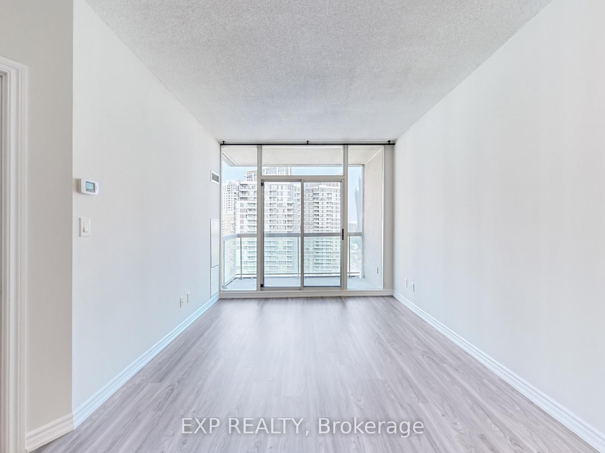 3504 Hurontario Street 2509 Property Photo 11