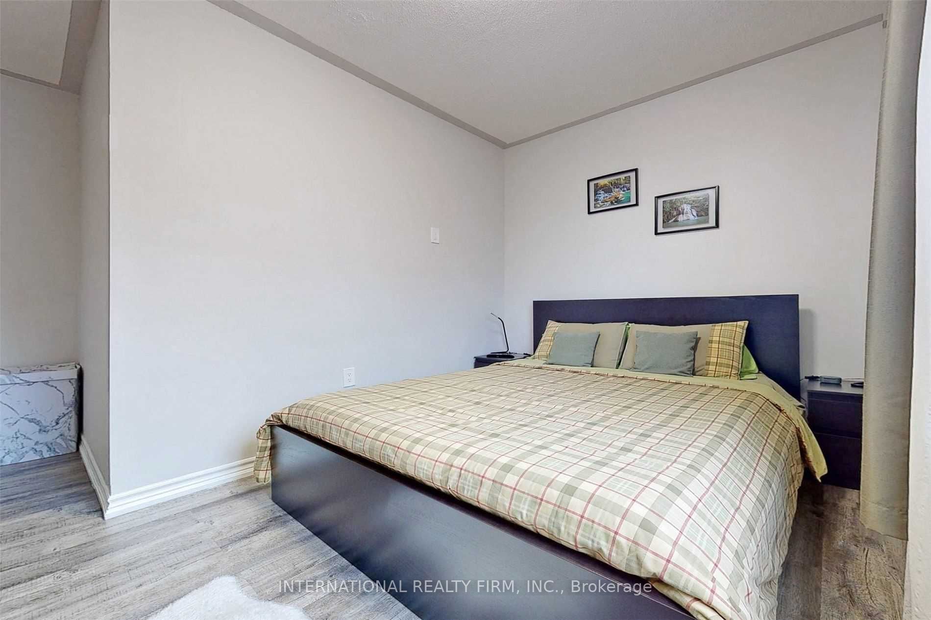 297 Gilbert Avenue Property Photo 9