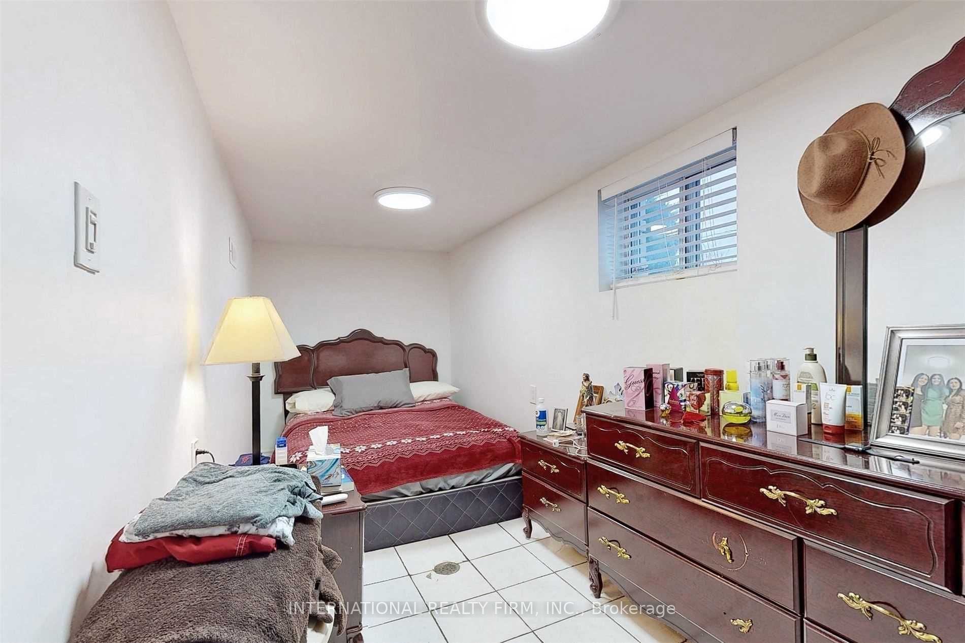 297 Gilbert Avenue Property Photo 20
