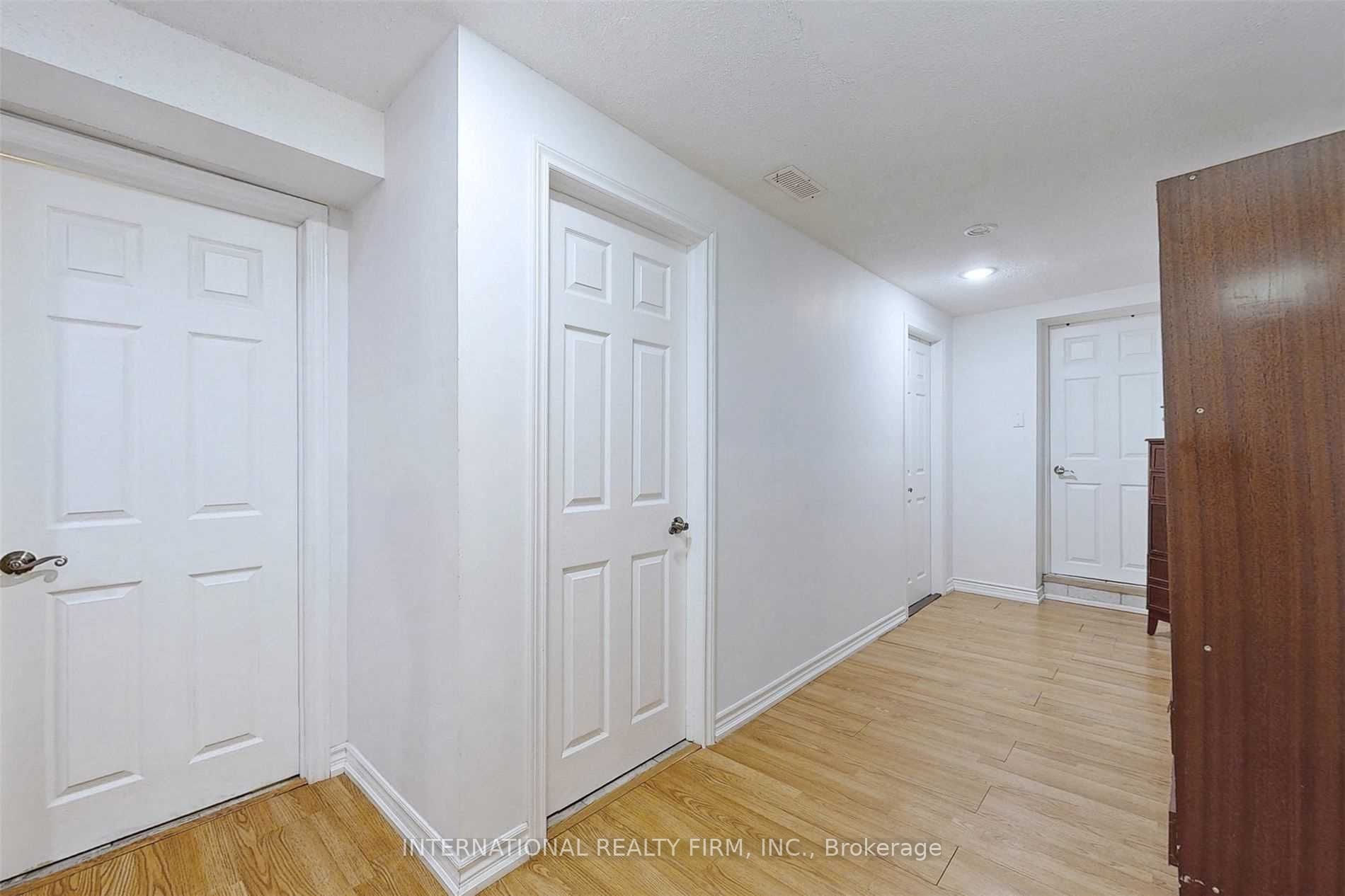 297 Gilbert Avenue Property Photo 27