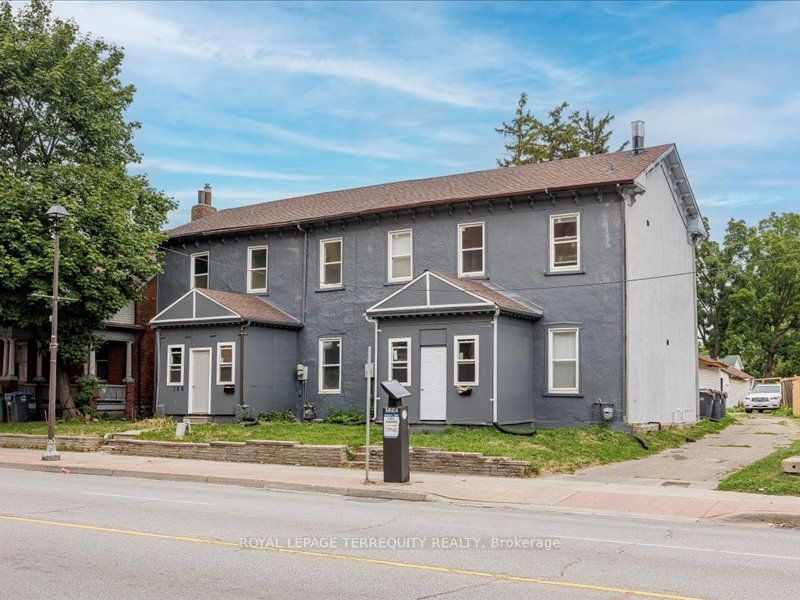 164 Main Street N Flat #1 Property Photo 3