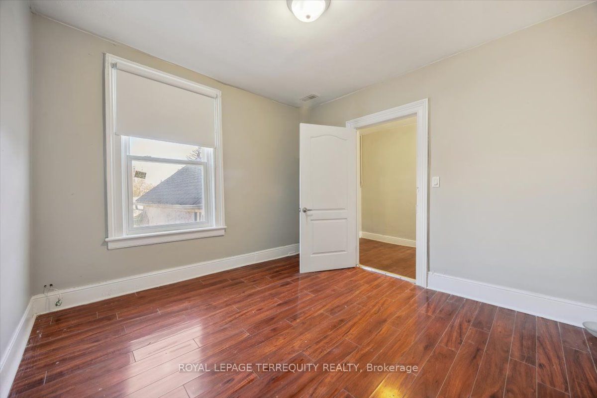 164 Main Street N Flat #1 Property Photo 10