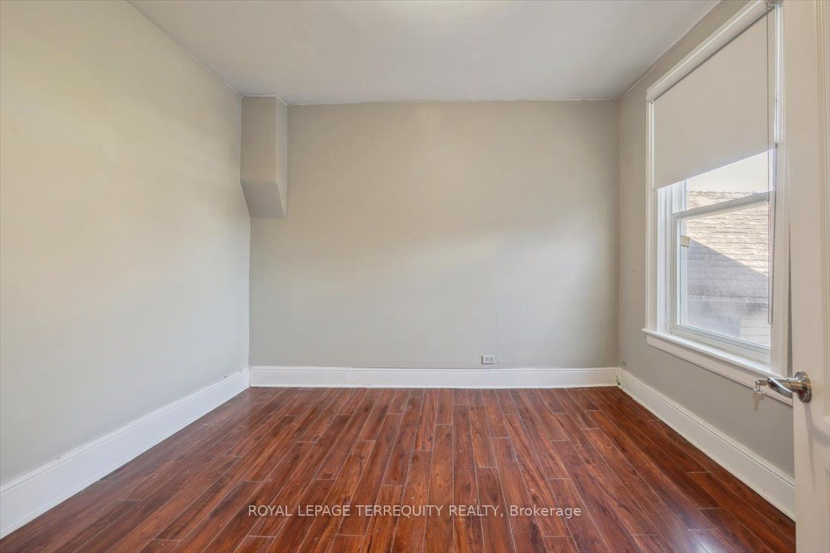 164 Main Street N Flat #1 Property Photo 11