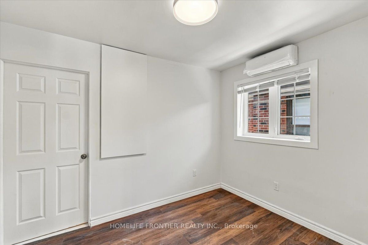 99 Regent Road Unit 2 Property Photo 4