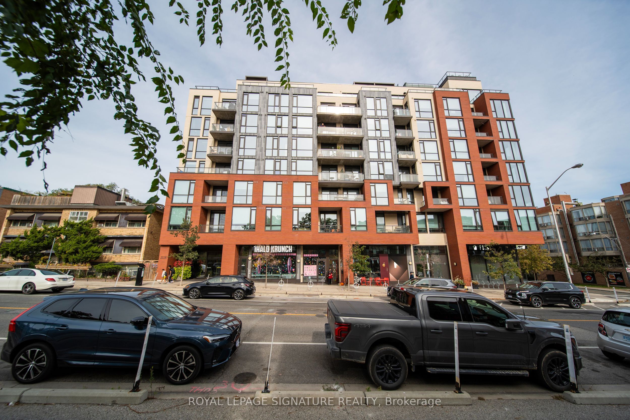 2114 Bloor Street W Unit A Property Photo 18