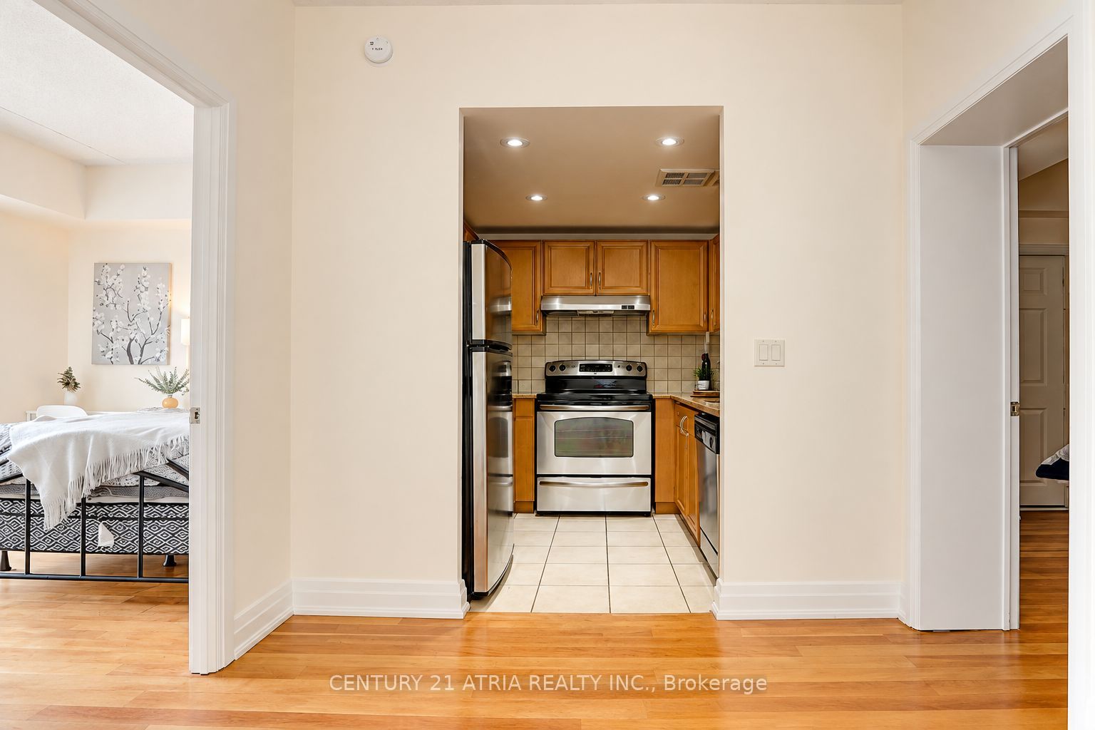 2737 Keele Street 911 Property Photo 15