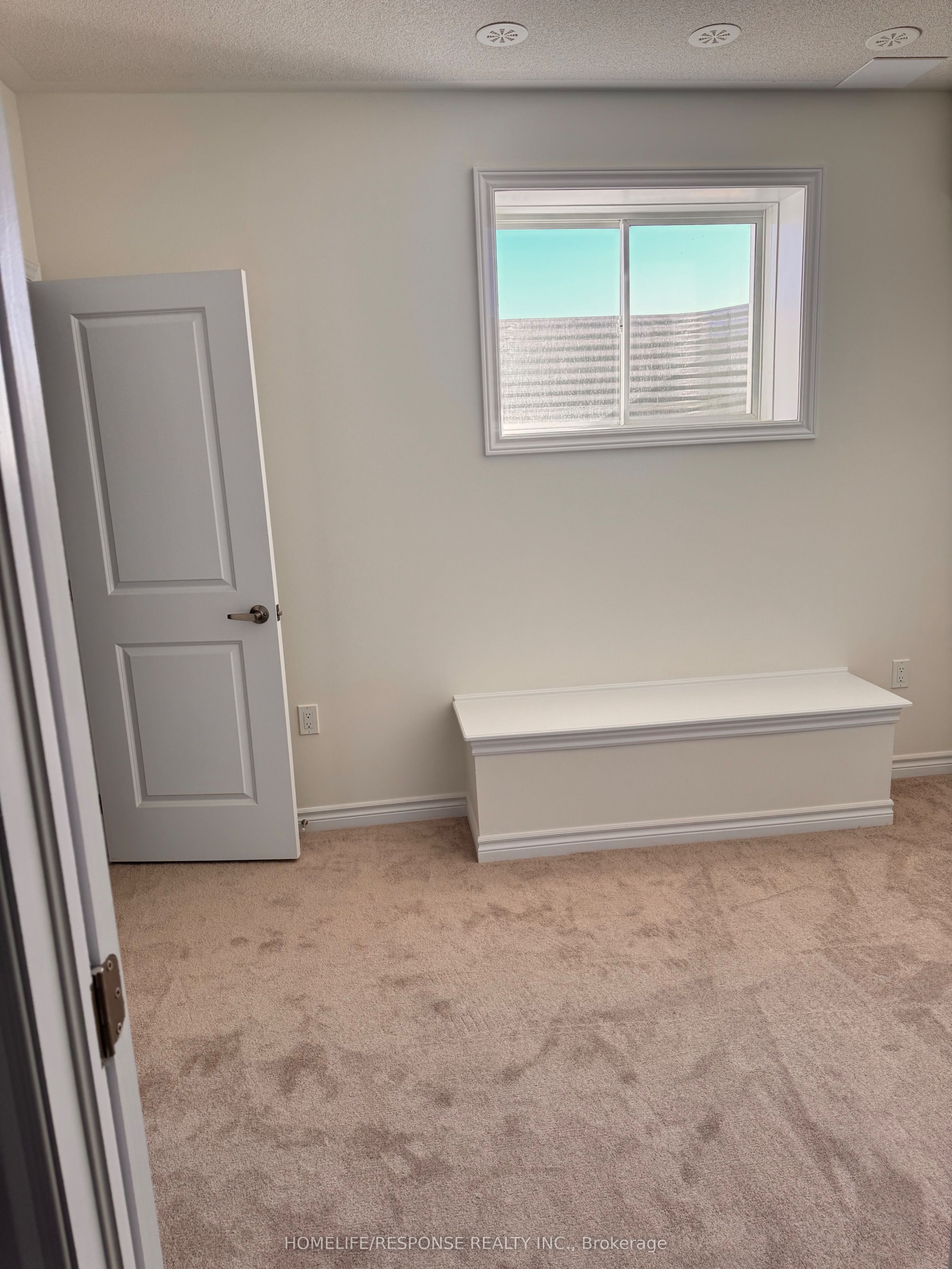 74 Fieldfare Road Basement Property Photo 10