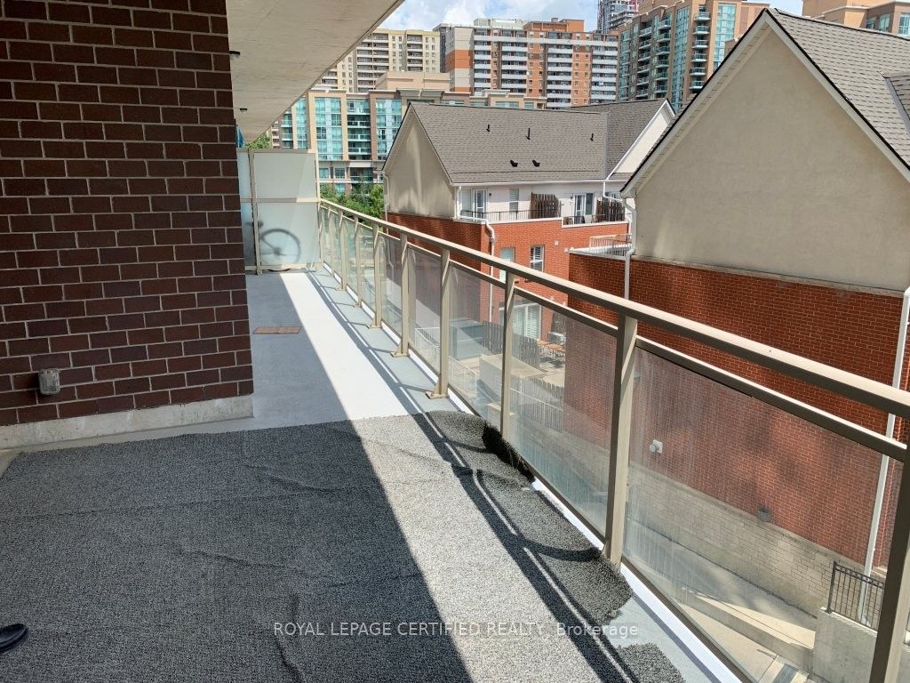 5101 Dundas Street W 308 Property Photo 10