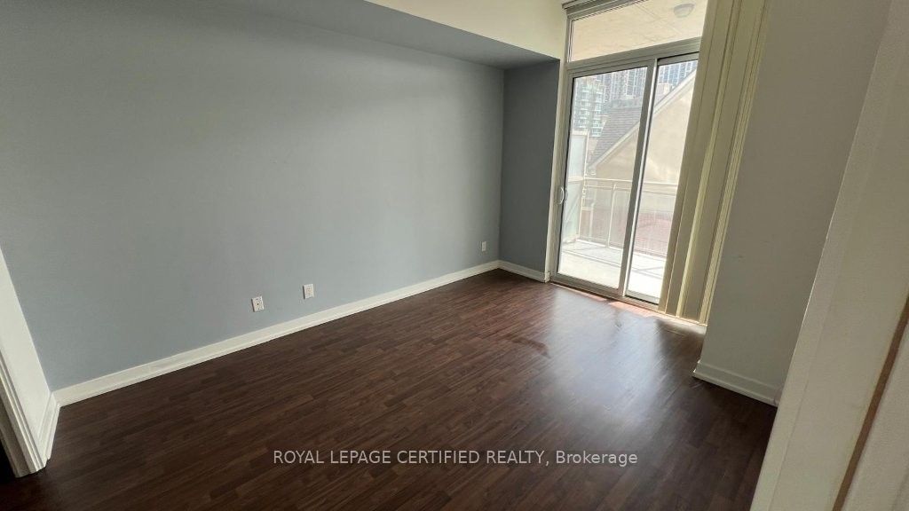 5101 Dundas Street W 308 Property Photo 13