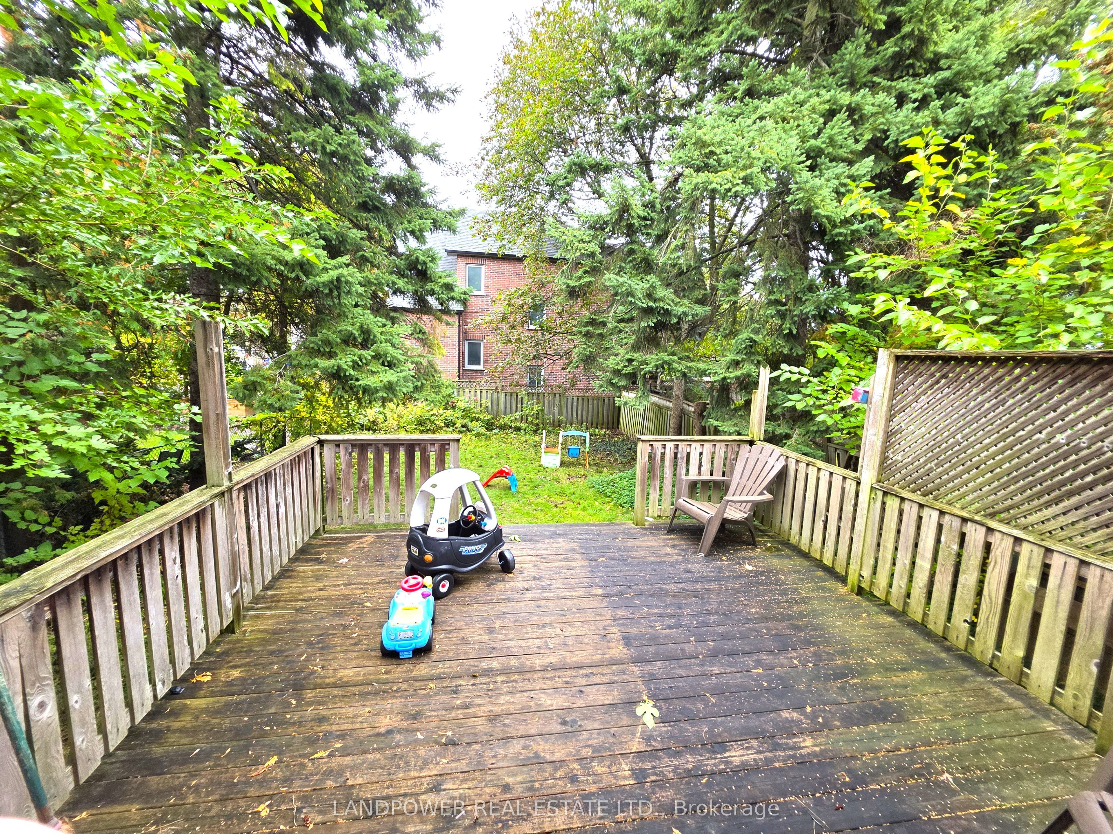 187 Park Lawn Road Property Photo 12