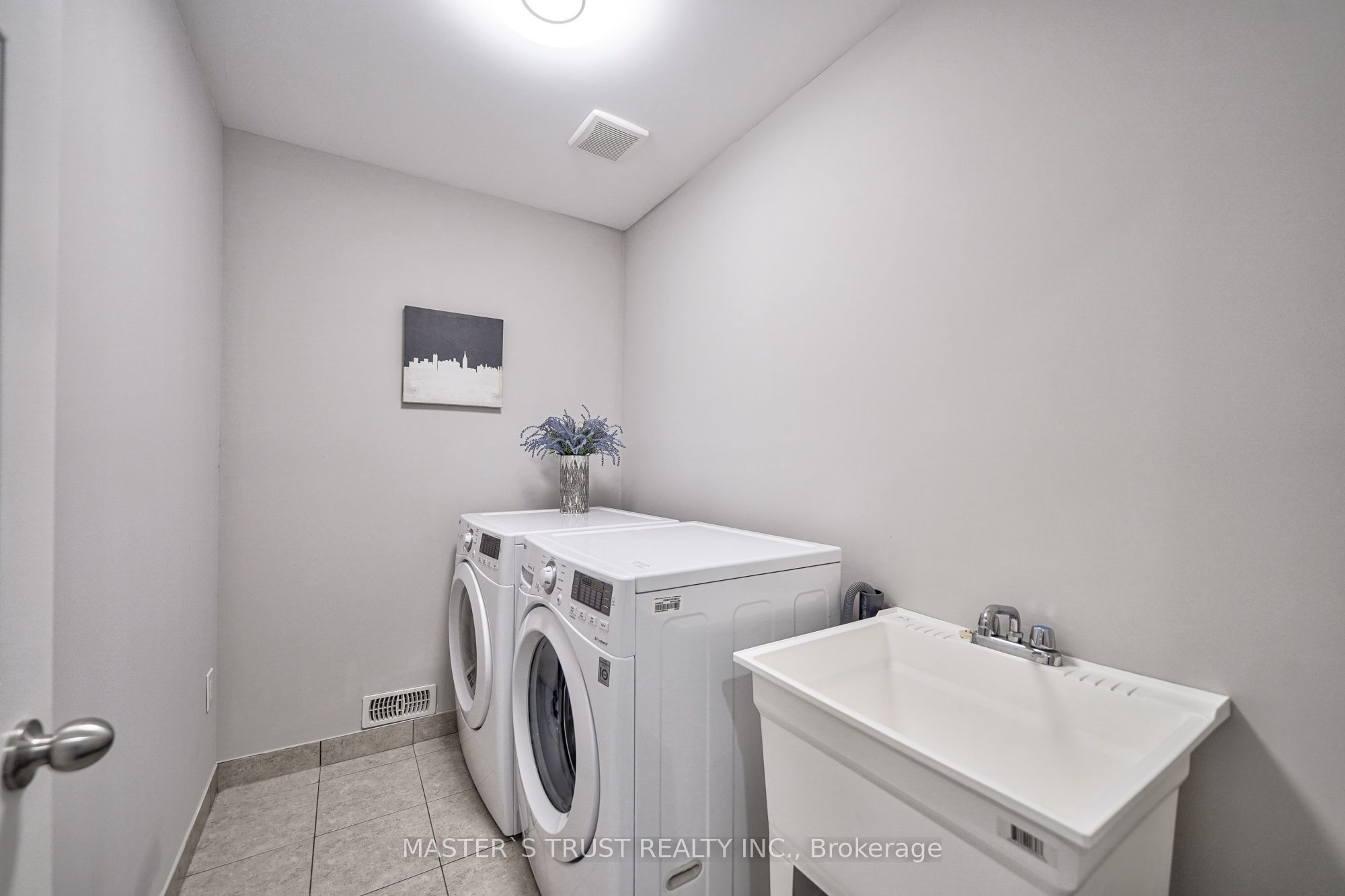 3152 Goodyear Road Property Photo 9