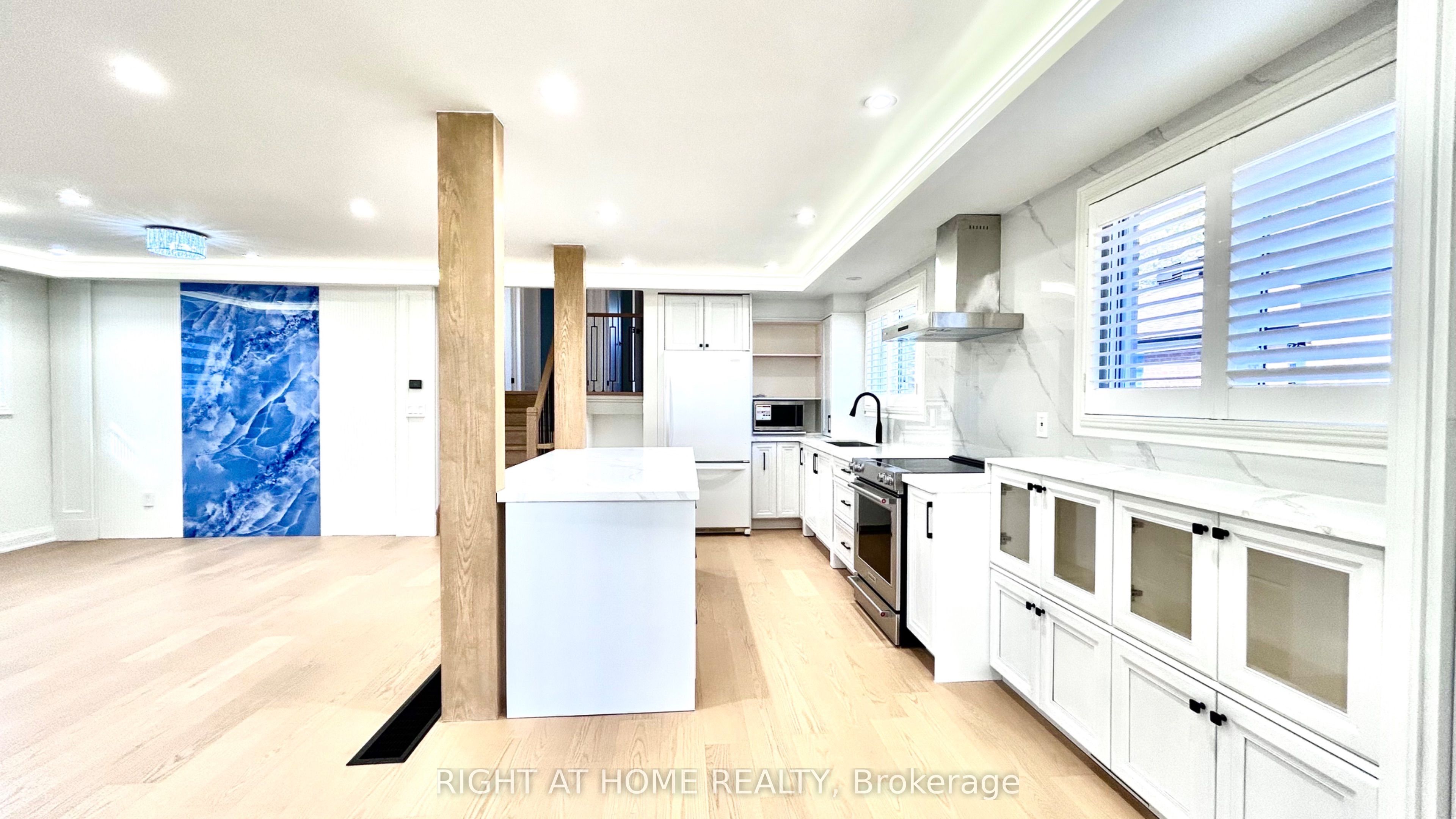 575 Eversley Drive Property Photo 11