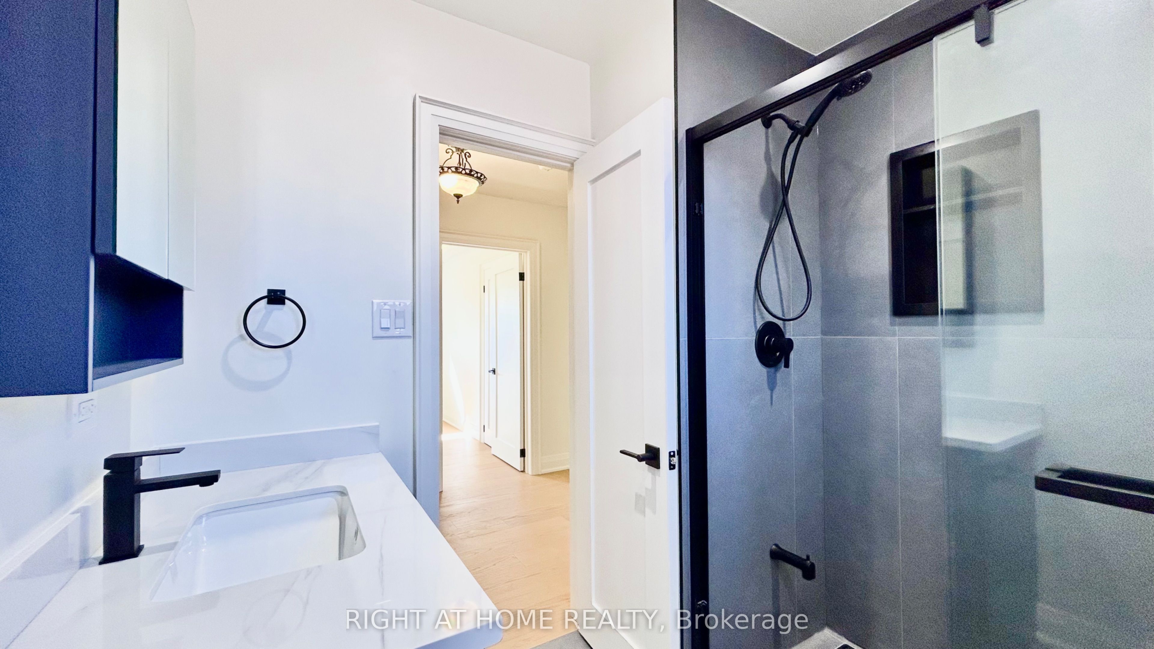575 Eversley Drive Property Photo 15