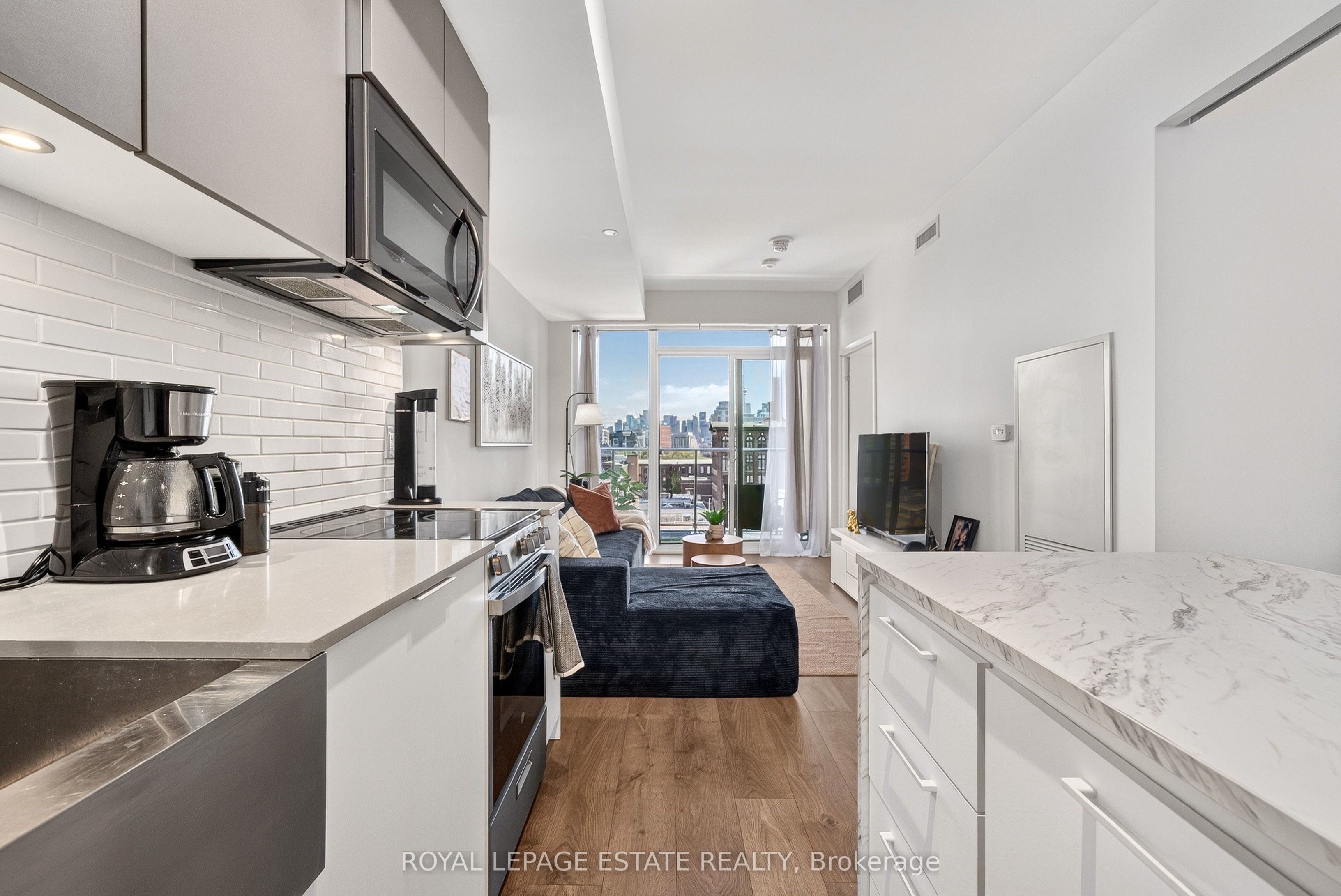 270 Dufferin Street 626 Property Photo 7