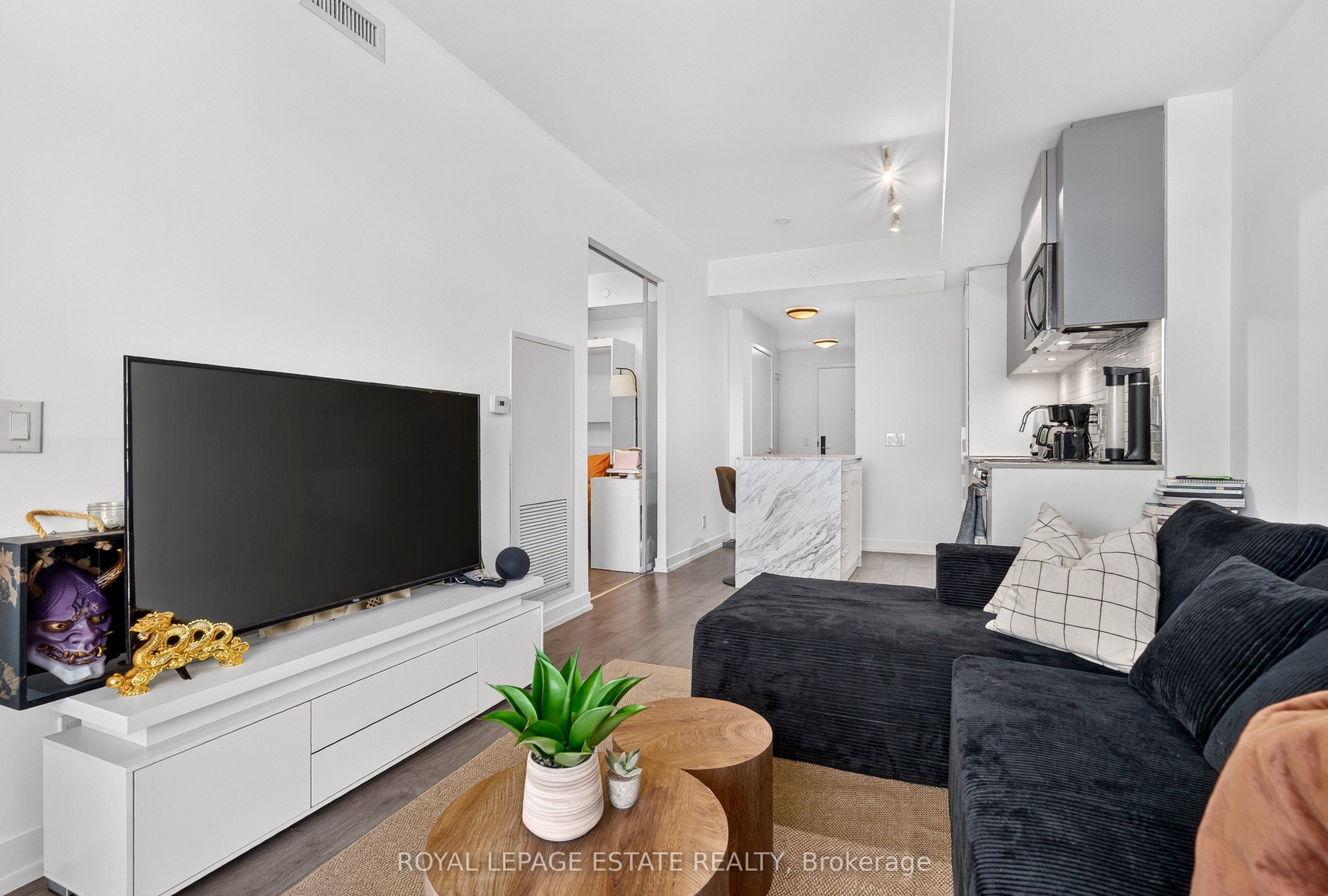 270 Dufferin Street 626 Property Photo 16